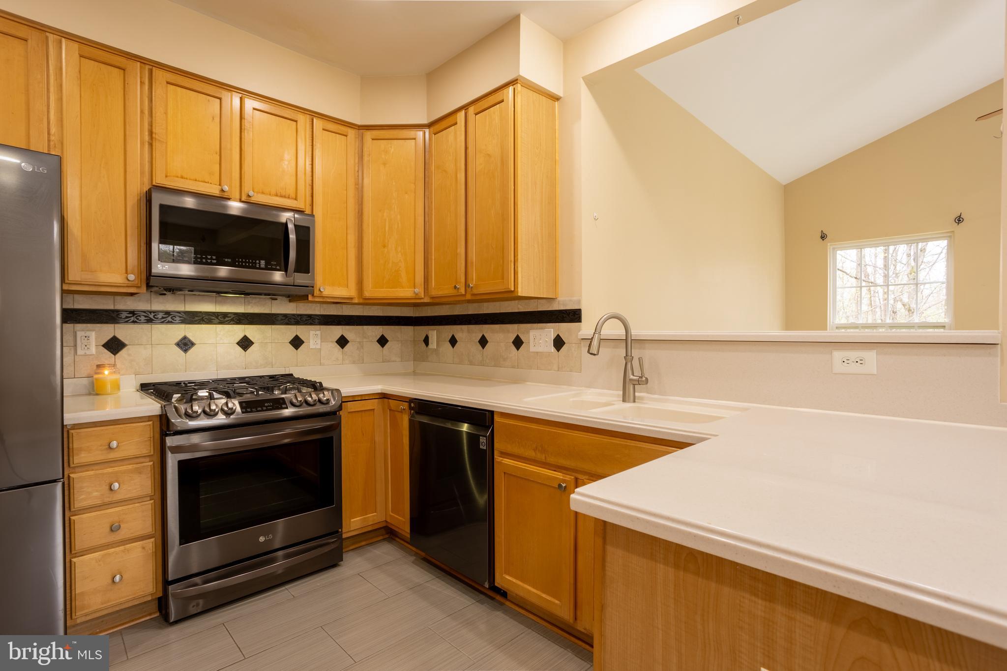 VILLAGES OF DORCHESTER - Residential