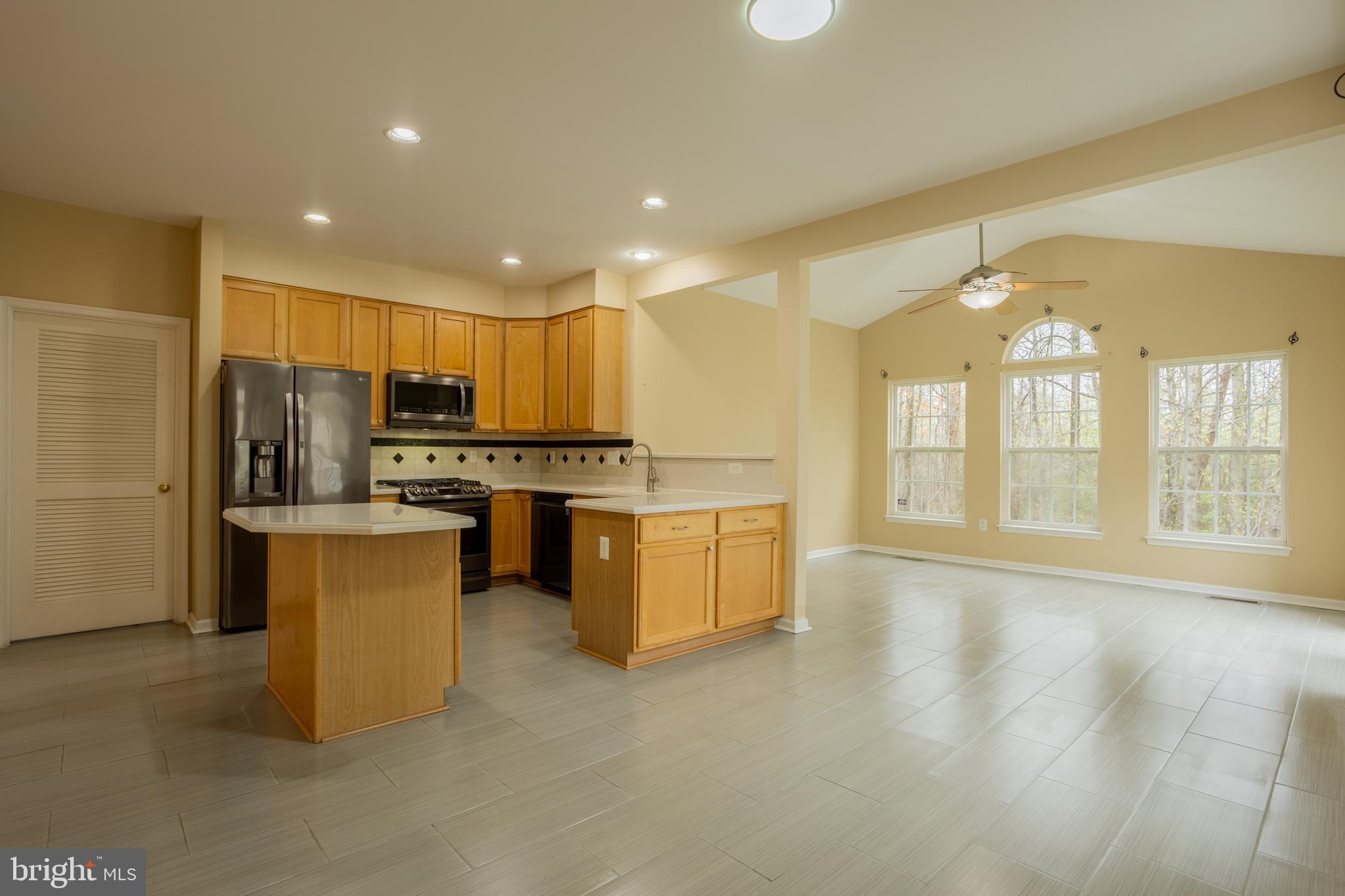 VILLAGES OF DORCHESTER - Residential