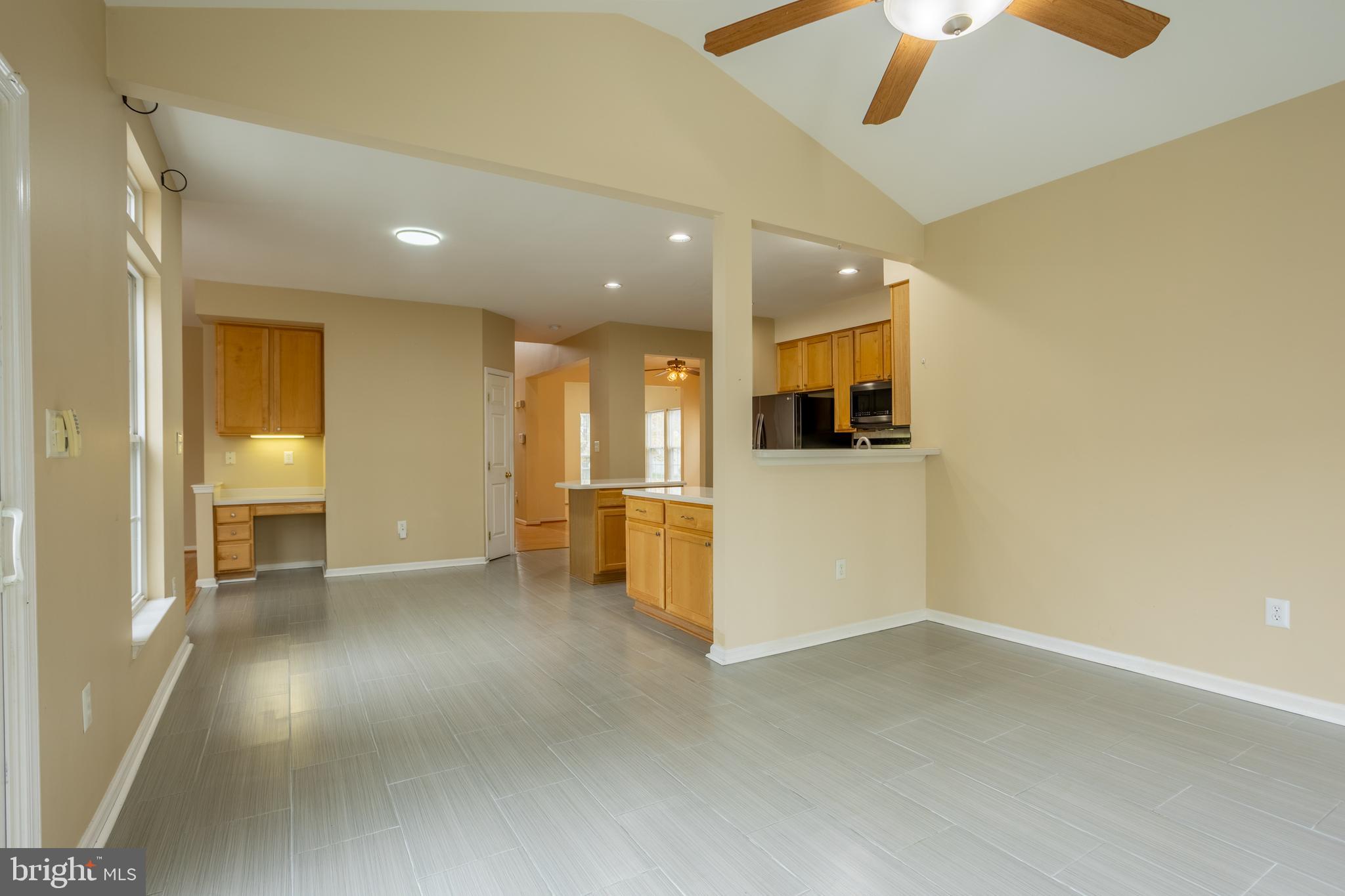 VILLAGES OF DORCHESTER - Residential