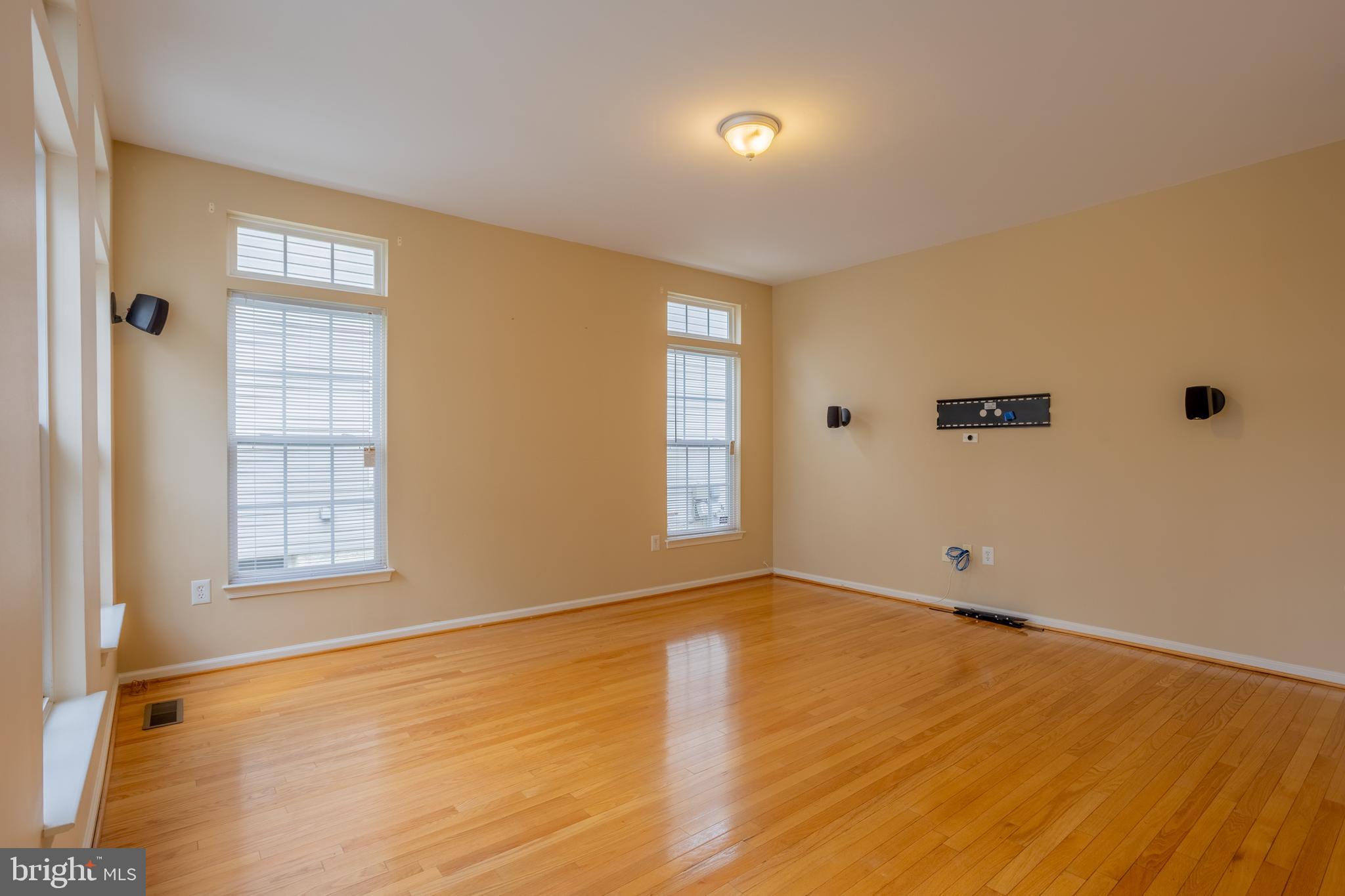 VILLAGES OF DORCHESTER - Residential