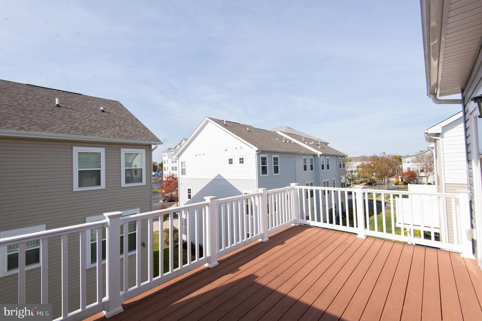 DEEP HARBOR - Residential