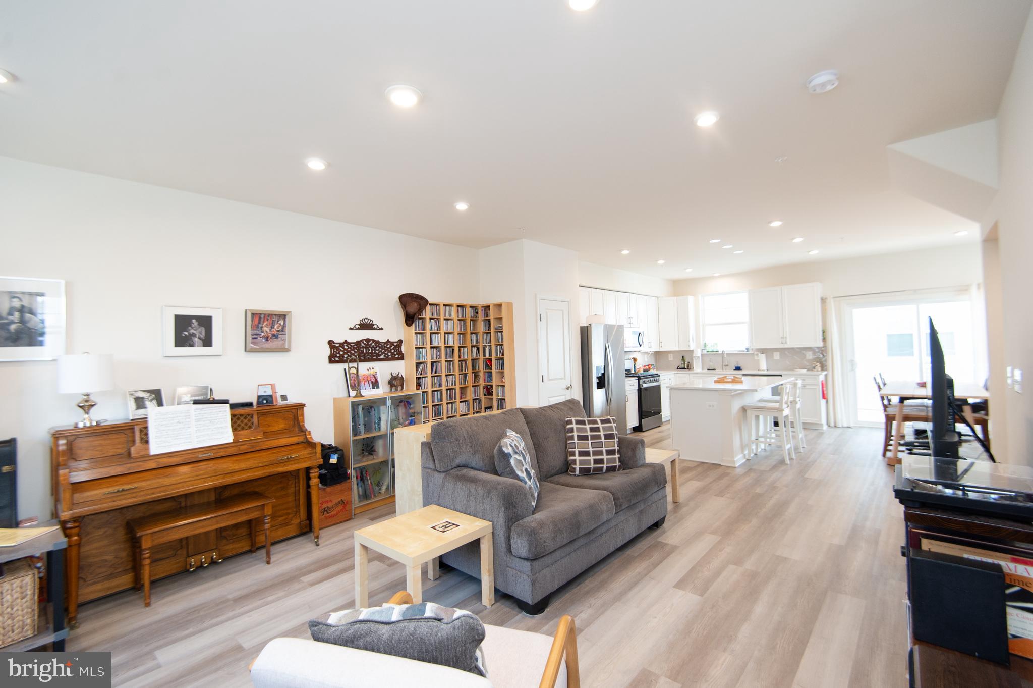 DEEP HARBOR - Residential