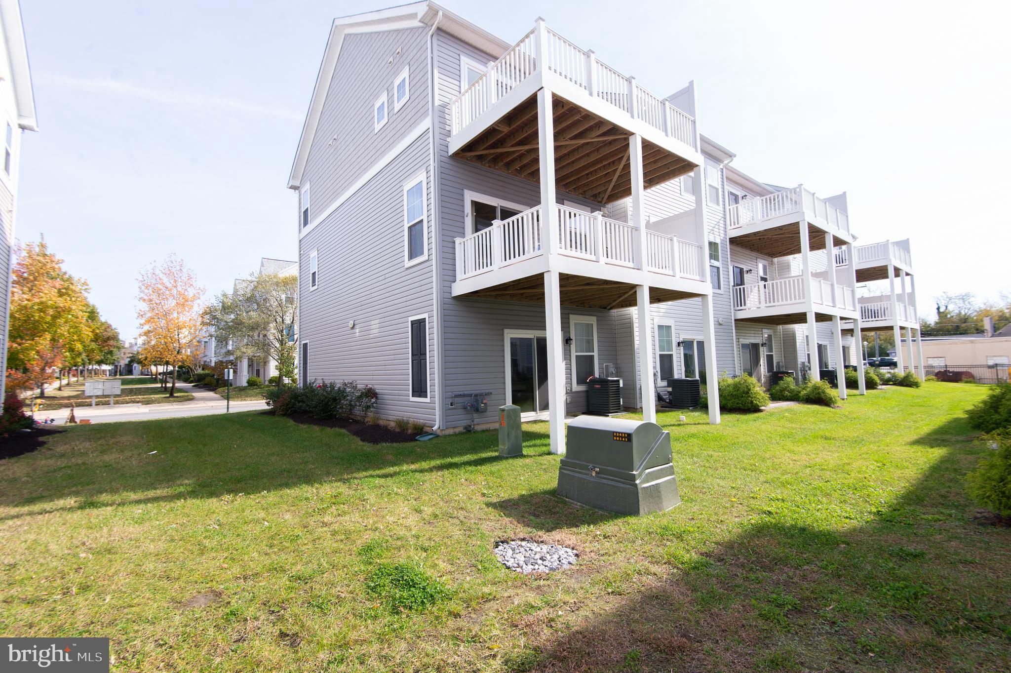 DEEP HARBOR - Residential