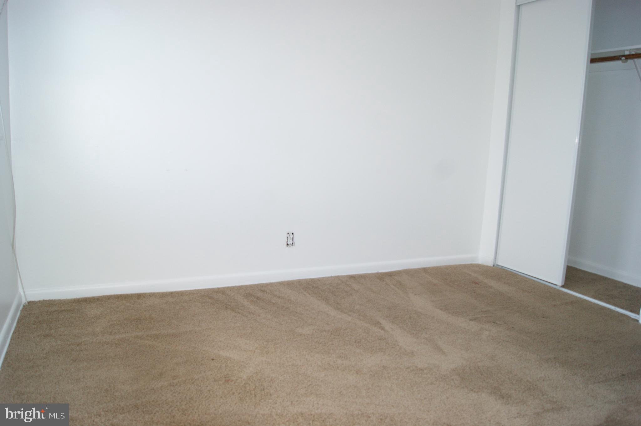 ASHLAND MEWS - Residential Lease