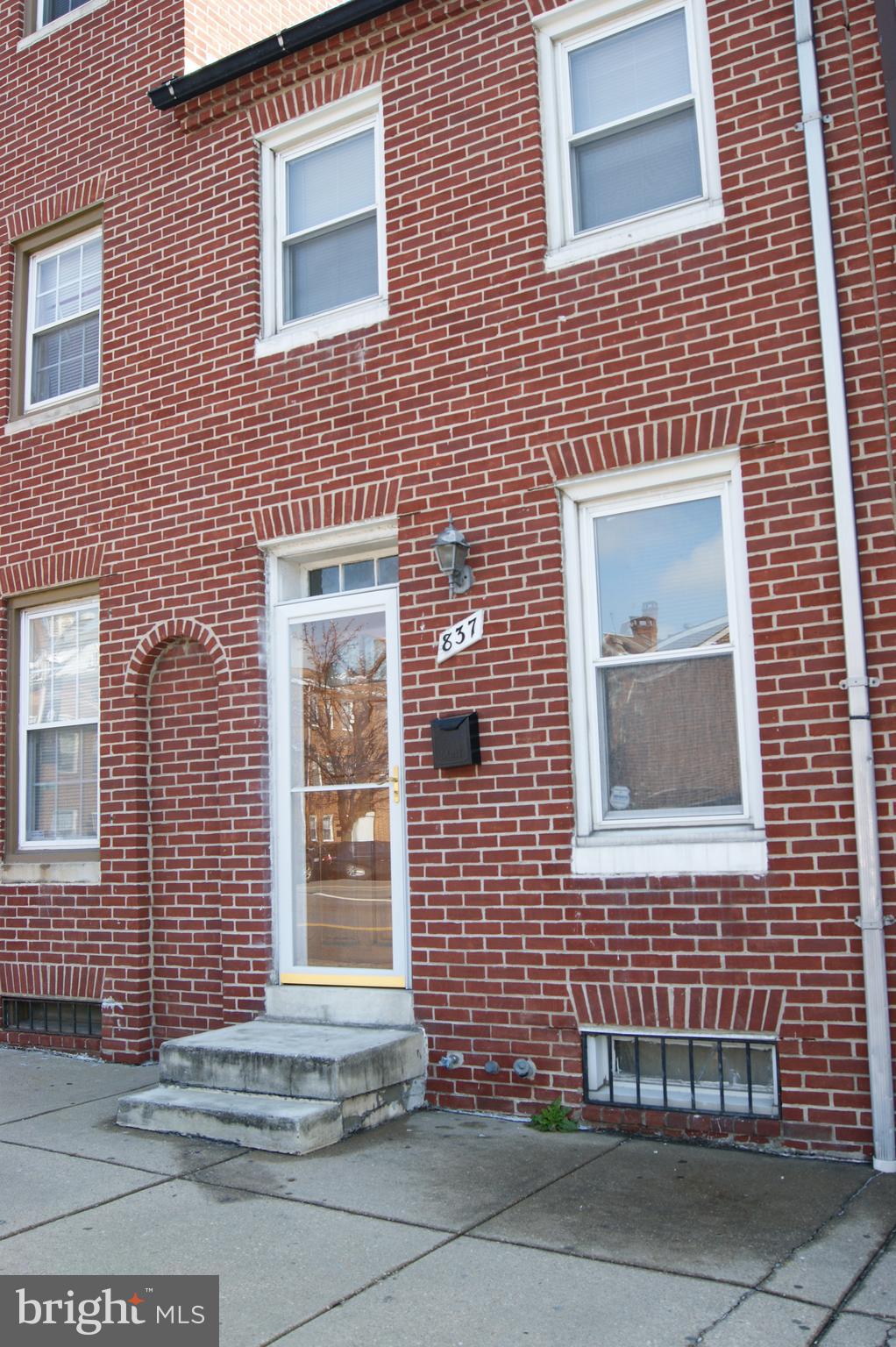 Welcome to the 2BR Townhome in Ashland Mews, conveniently located near Johns Hopkins Hospital in Baltimore, MD. This charming townhome features 2 bedrooms, 1 bathroom, large windows, and ceiling fans to keep you comfortable year-round. Enjoy the convenience of a stove/oven, refrigerator, washer, and dryer included in the unit. The spacious rooms boast plenty of natural light, neutral colors, and wall-to-wall carpeting for a cozy feel. Relax in the soaking tub or take advantage of the tiled bath and vanity mirror. With built-in cabinets and shelves, as well as a fenced backyard, this townhome offers both style and functionality. Plus, with 24-hour emergency maintenance and an online tenant portal, you can rest easy knowing your needs will be taken care of promptly. Don't miss out on this fantastic opportunity to call Ashland Mews home!
Pets under 30 lbs welcome with $500 non-refundable pet fee, rent and addendum
Agency disclosed upon initial contact. Agent conducts showings; BMG manages follow-up, paperwork, move-in post-approval. Vouchers work with BMG directly.