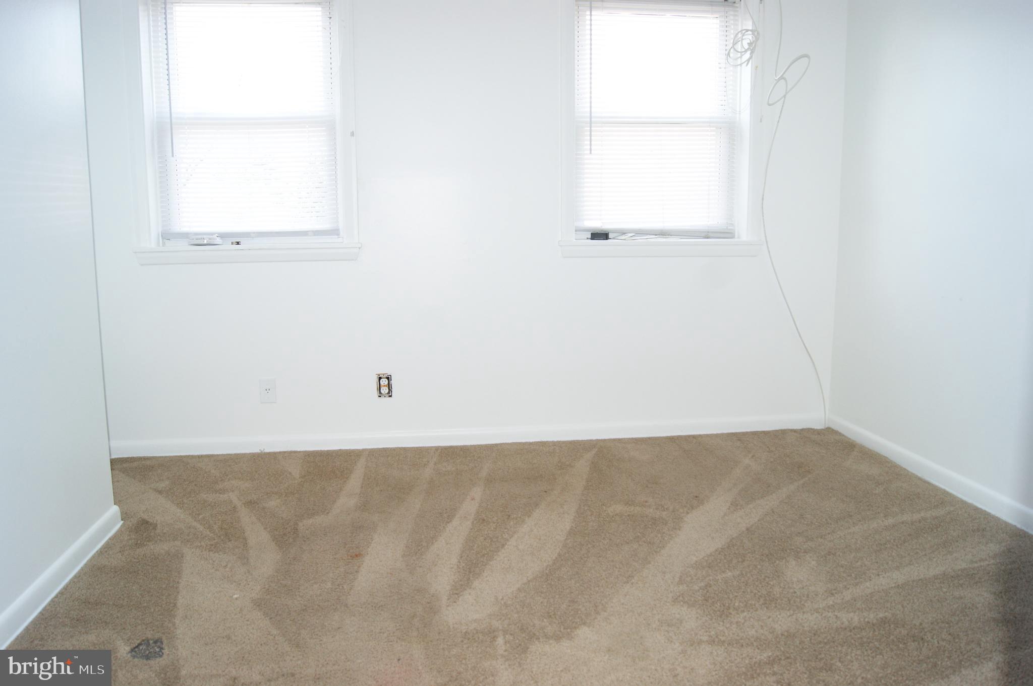 ASHLAND MEWS - Residential Lease