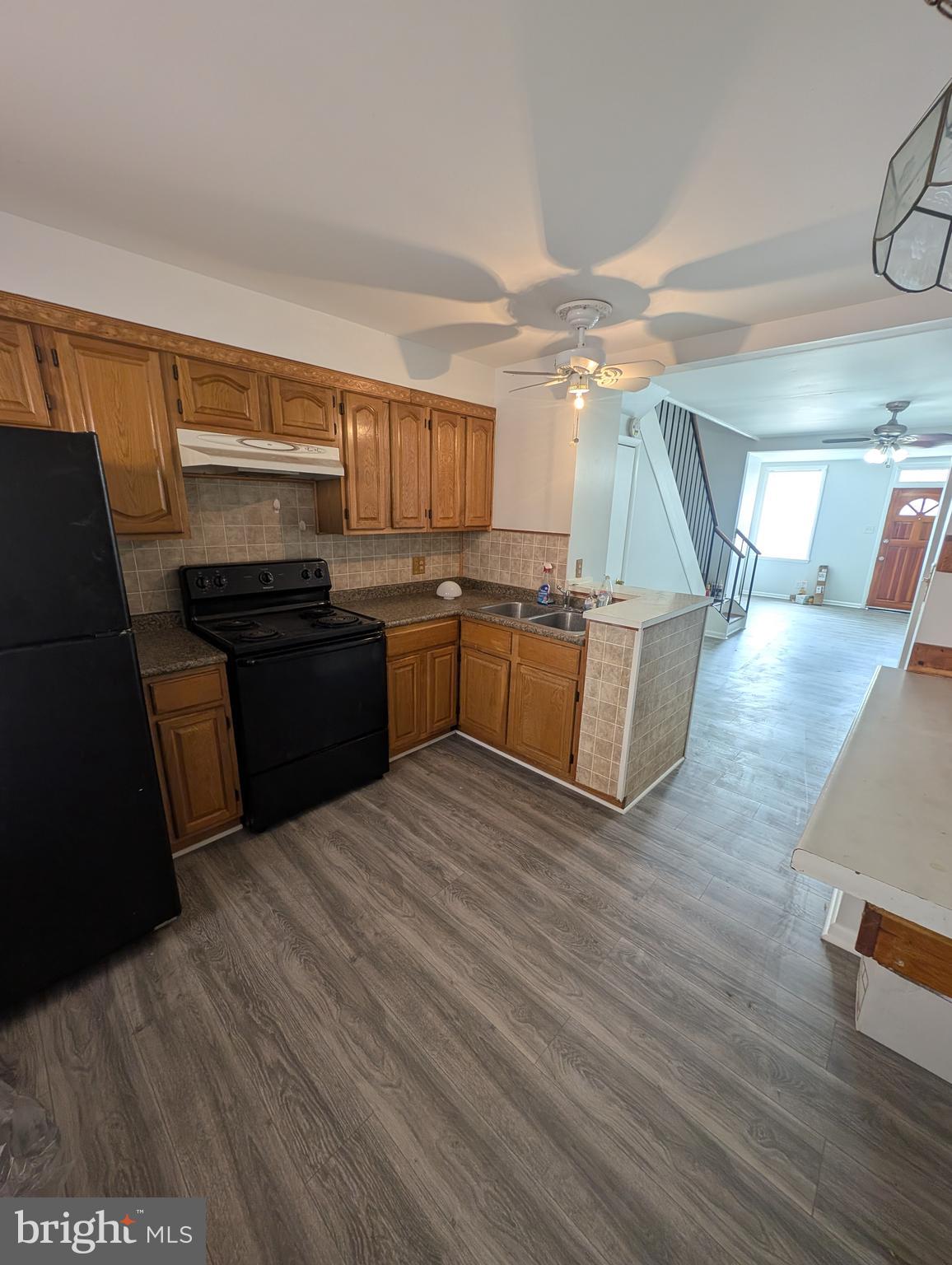 ASHLAND MEWS - Residential Lease