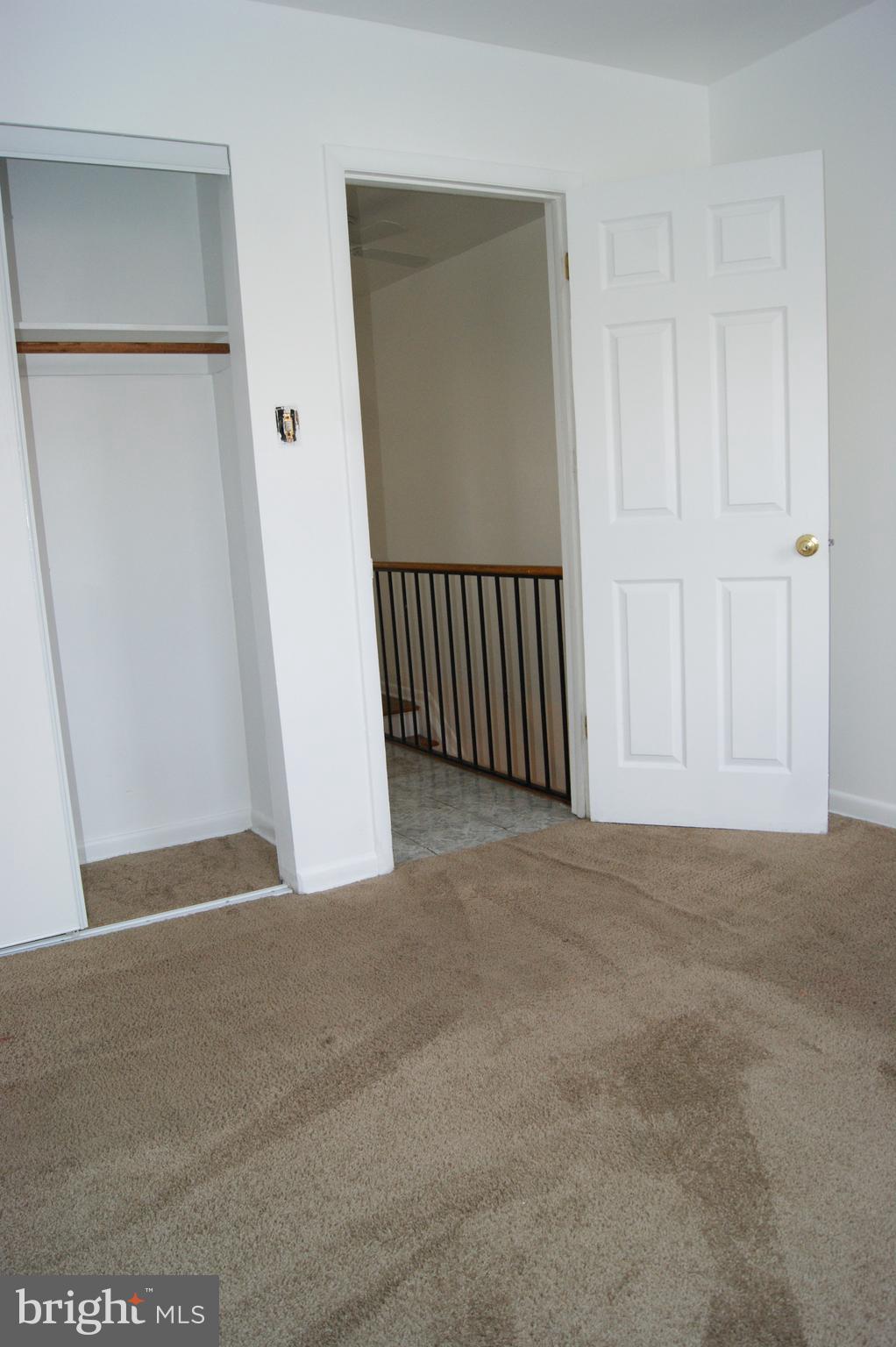 ASHLAND MEWS - Residential Lease