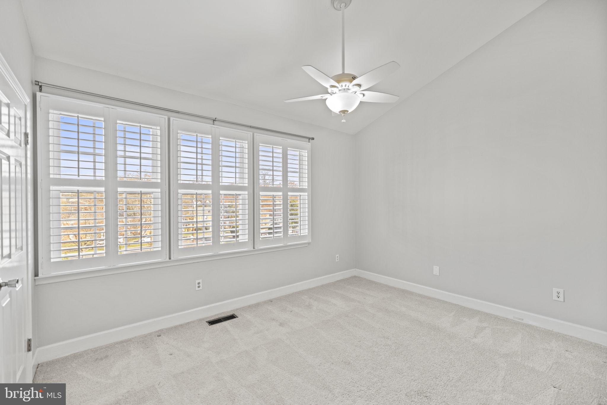 LAND OF HERBERT - Residential