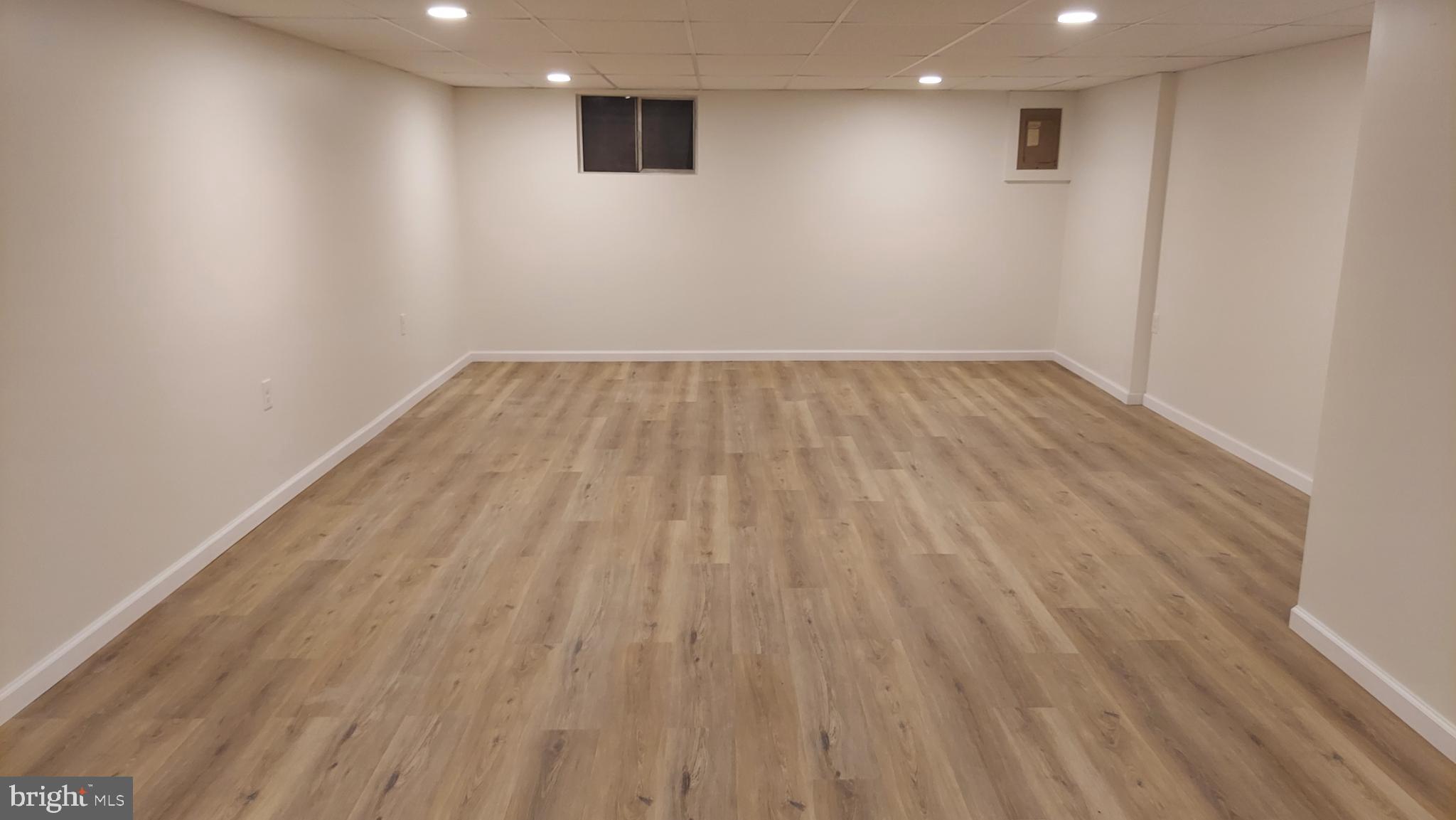 WALNUT RIDGE ESTS - Residential