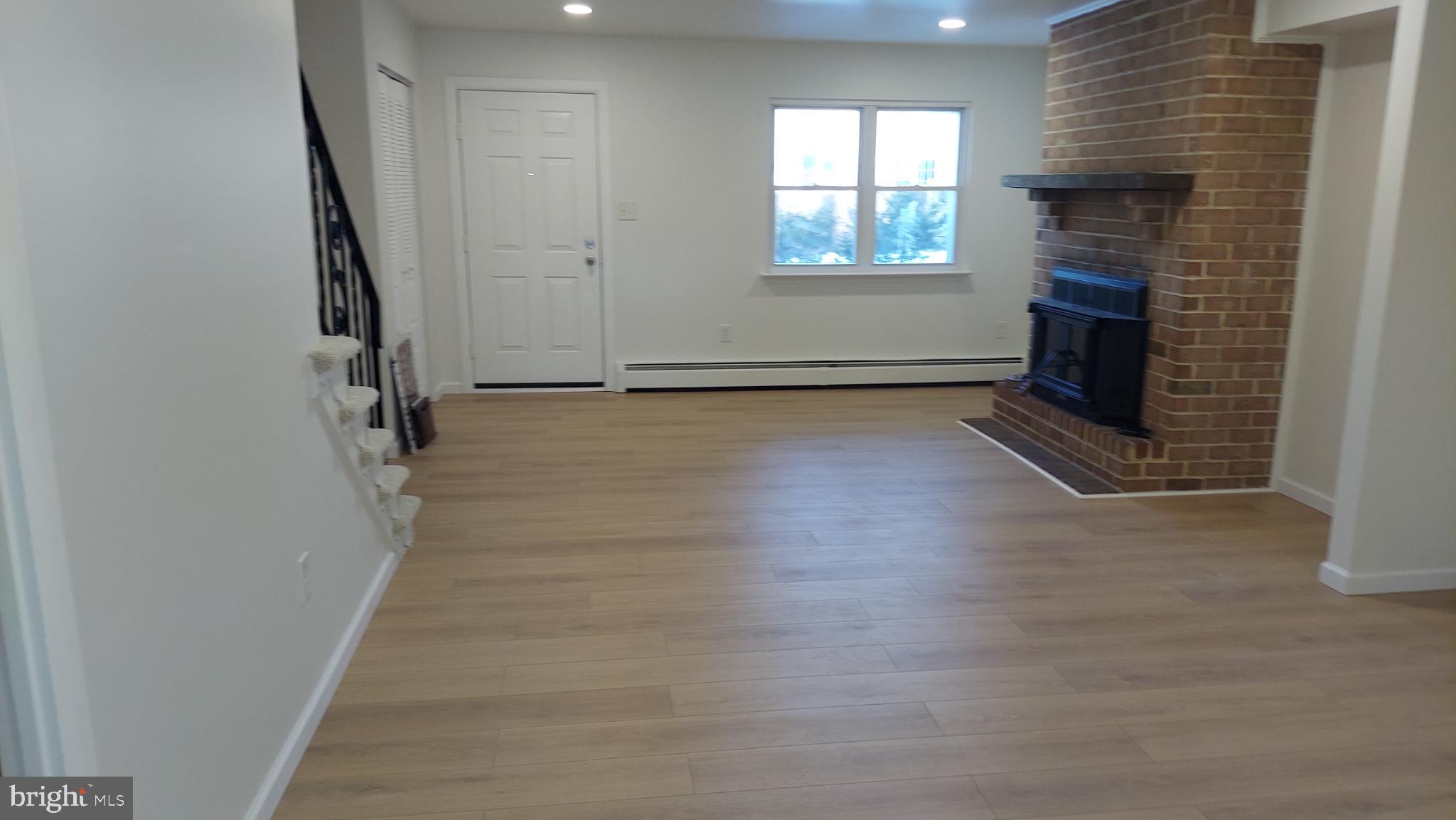 1406 WALNUT RIDGE ESTS ESTATE