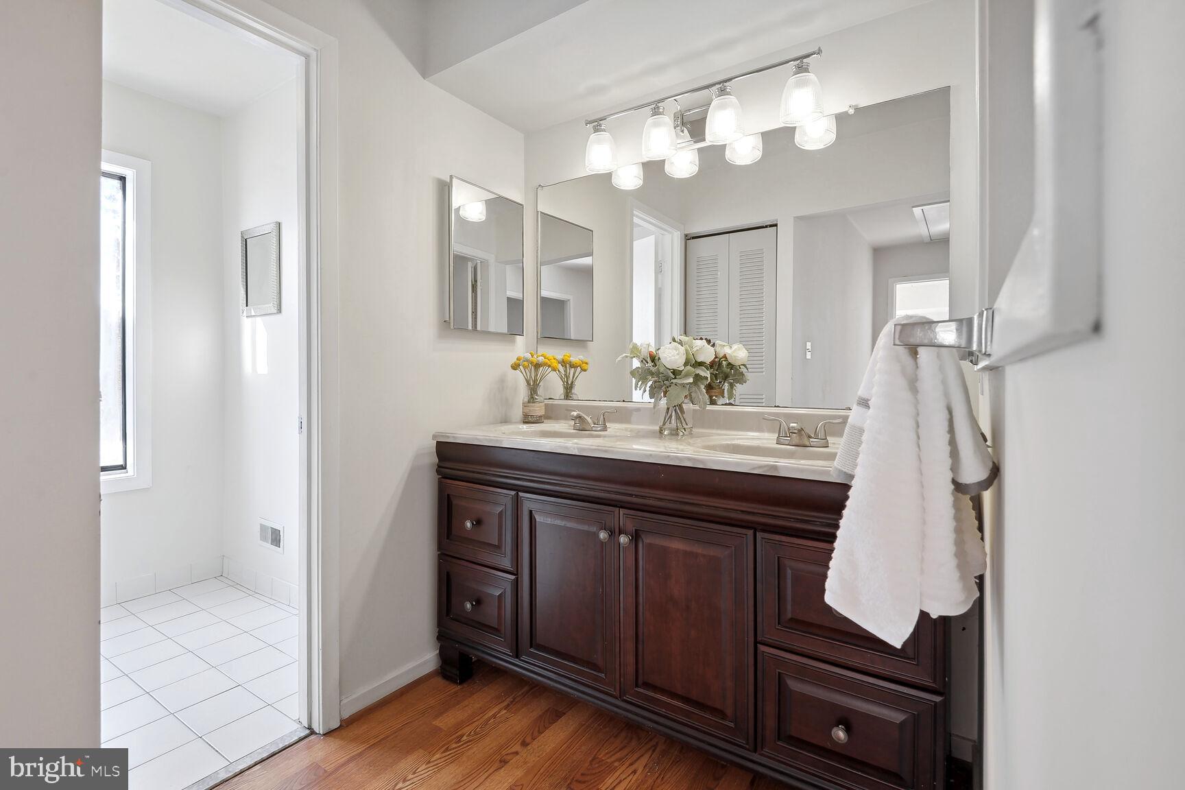 DOCKSIDE - Residential