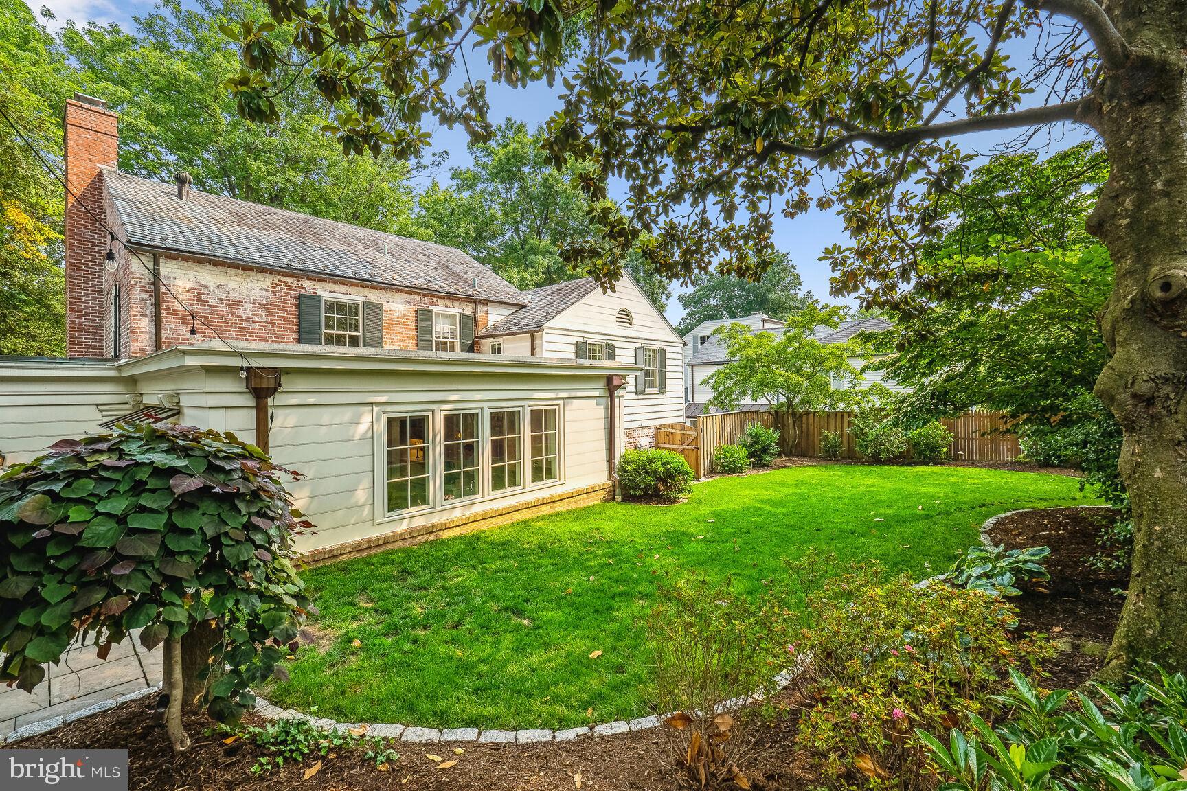 CHEVY CHASE - Residential