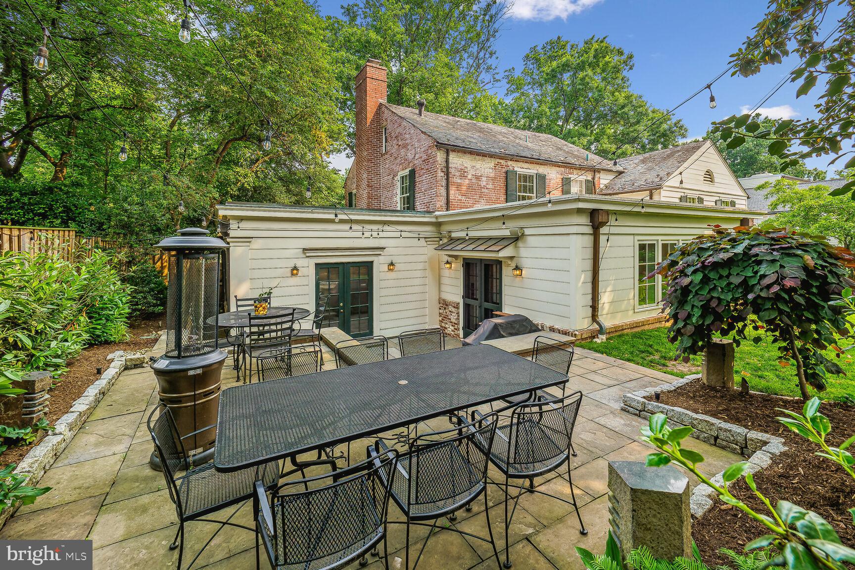 CHEVY CHASE - Residential