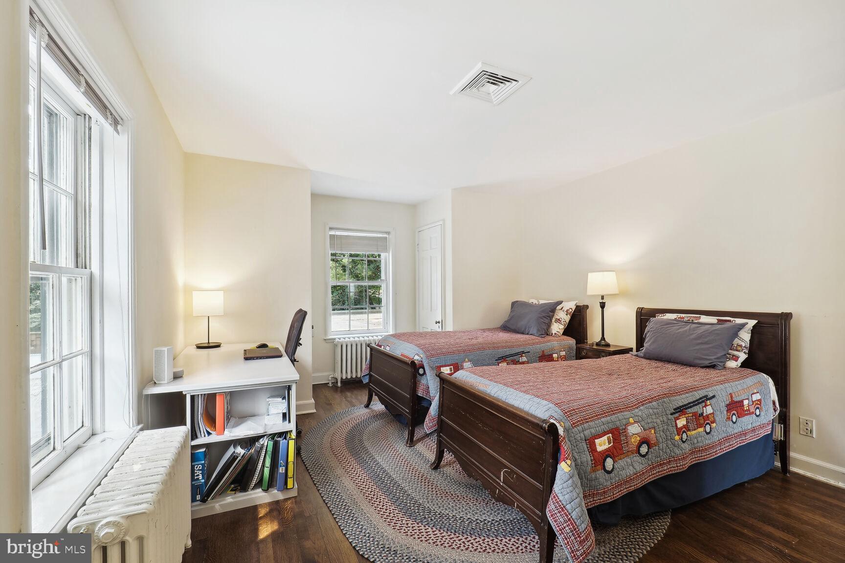 CHEVY CHASE - Residential