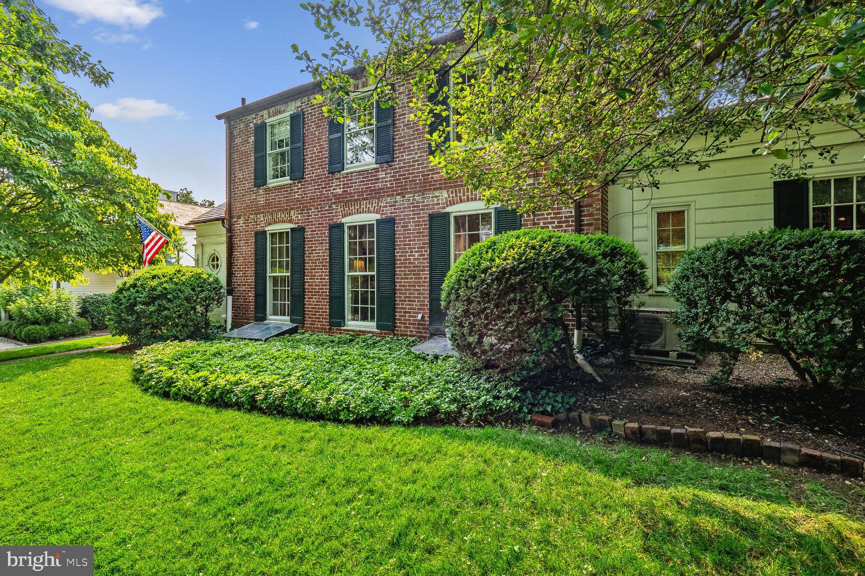 CHEVY CHASE - Residential