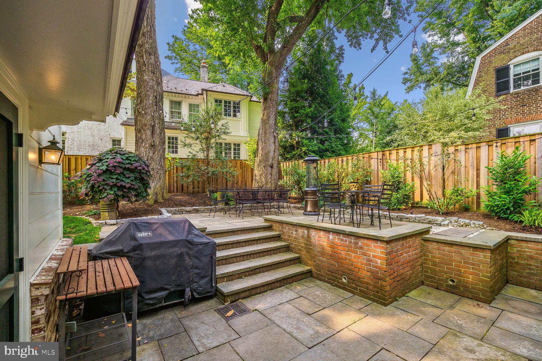 CHEVY CHASE - Residential