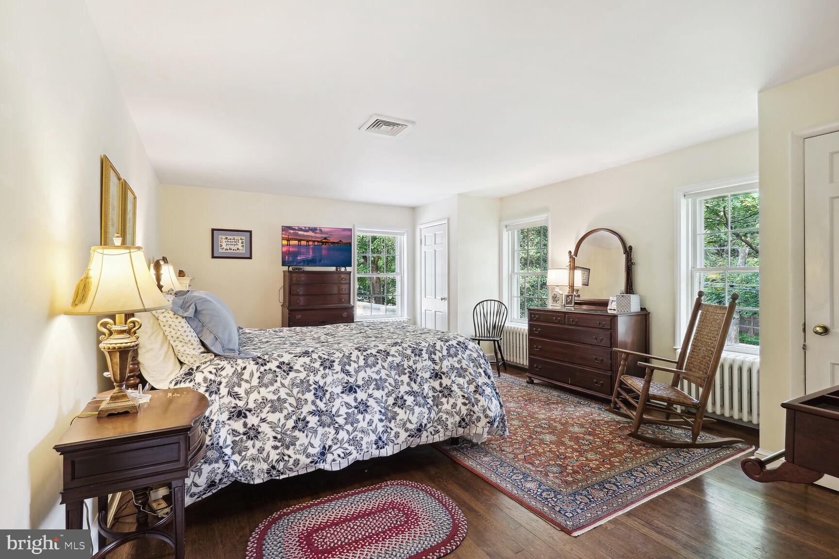 CHEVY CHASE - Residential