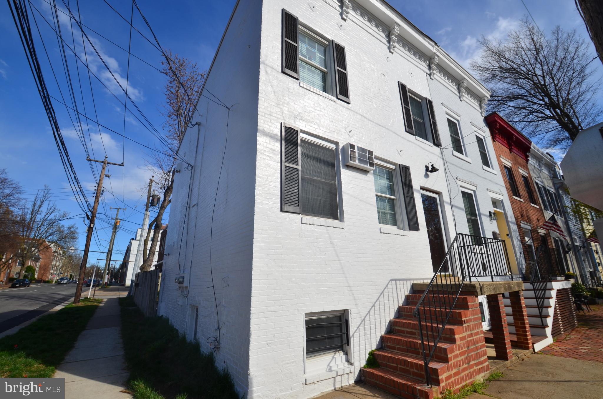 OLD TOWN ALEXANDRIA - Residential Lease