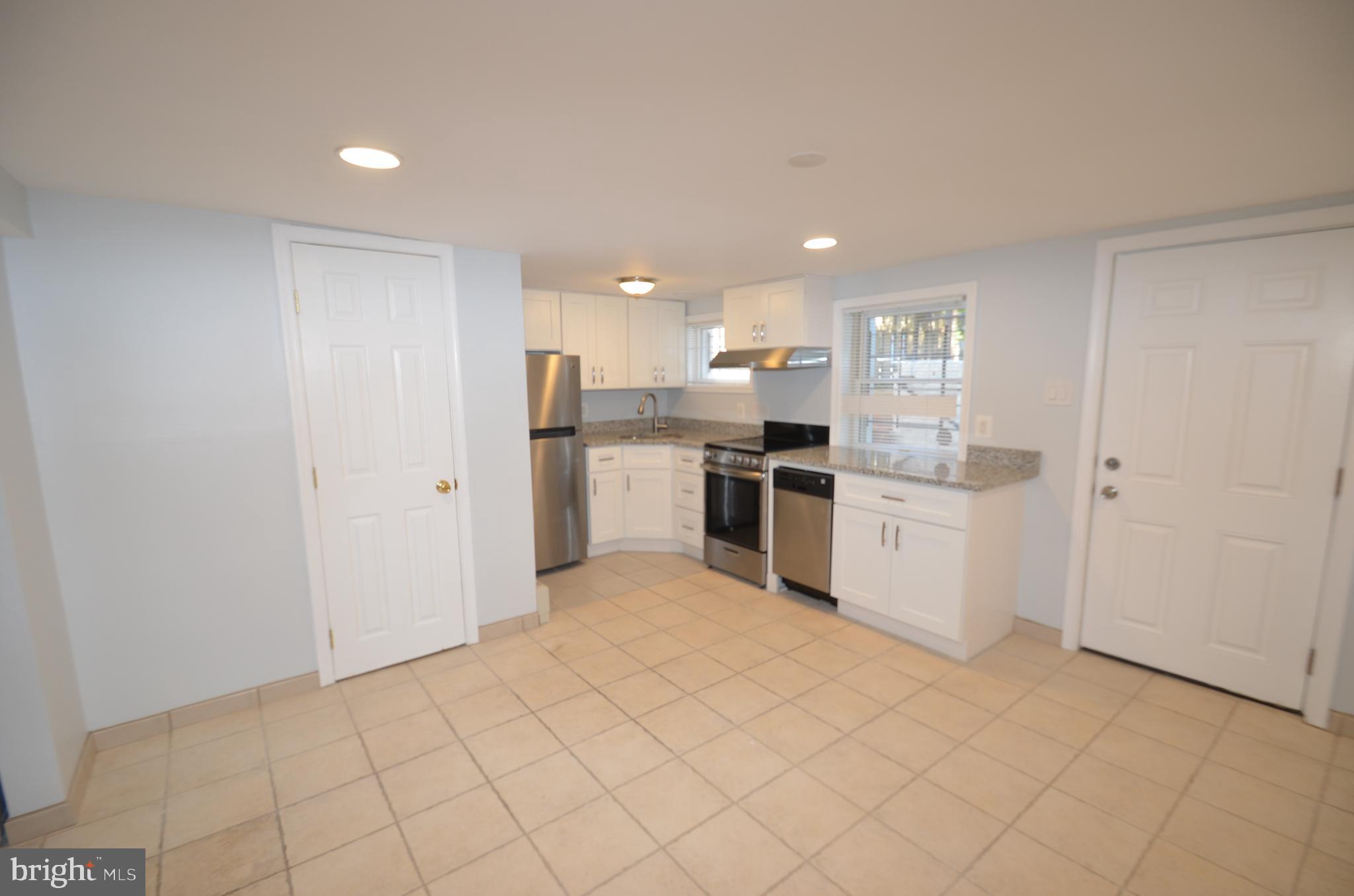 OLD TOWN ALEXANDRIA - Residential Lease