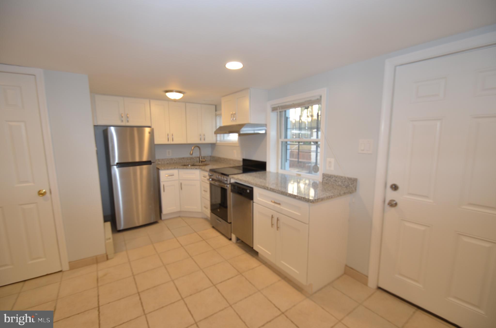 OLD TOWN ALEXANDRIA - Residential Lease