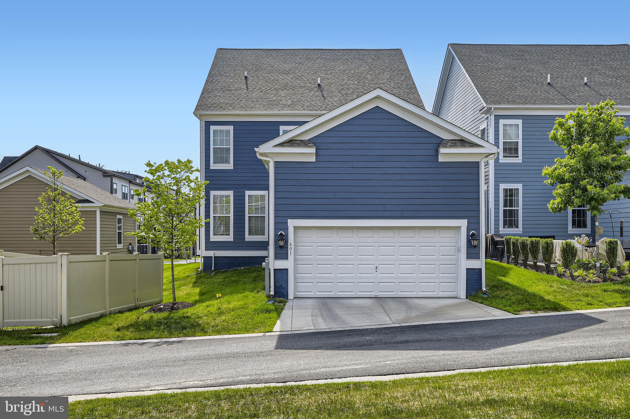 GREENLEIGH AT CROSSROADS - Residential Lease