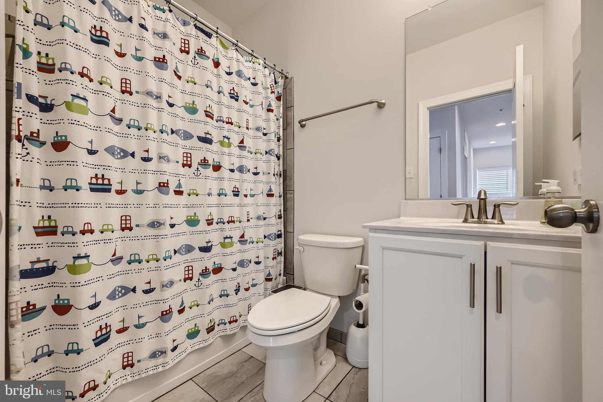 GREENLEIGH AT CROSSROADS - Residential Lease