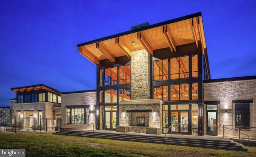 GREENLEIGH AT CROSSROADS - Residential Lease