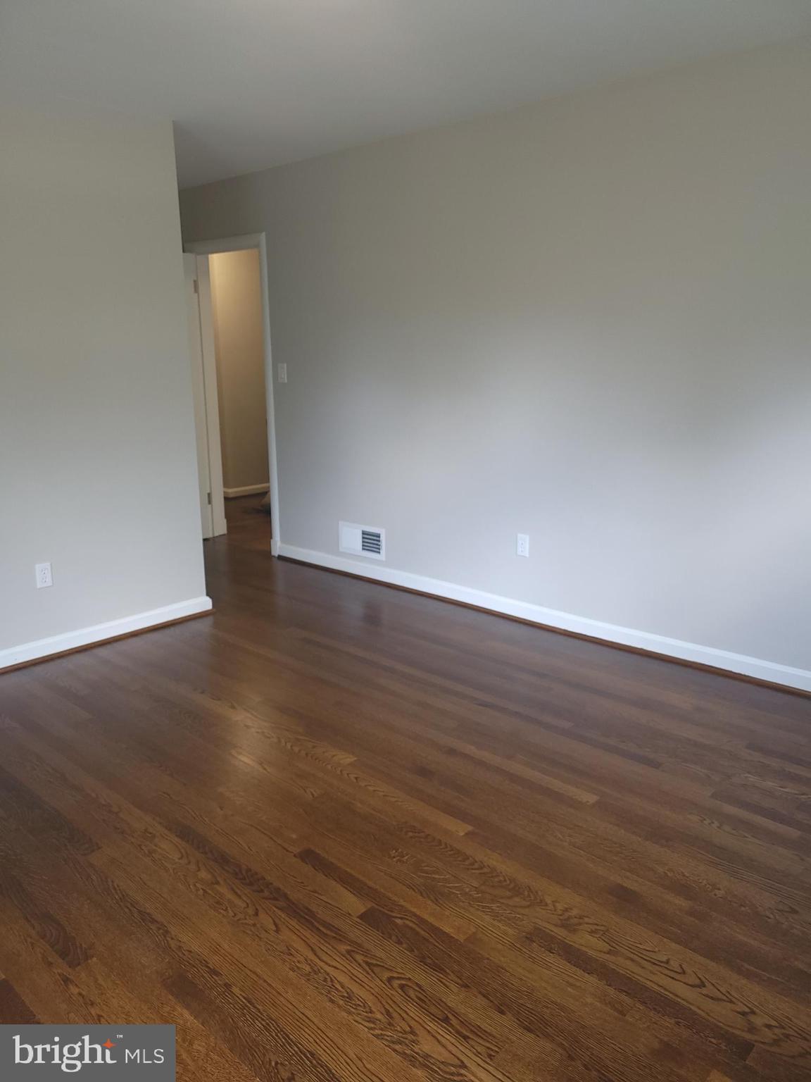 EAST FALLS CHURCH - Residential Lease