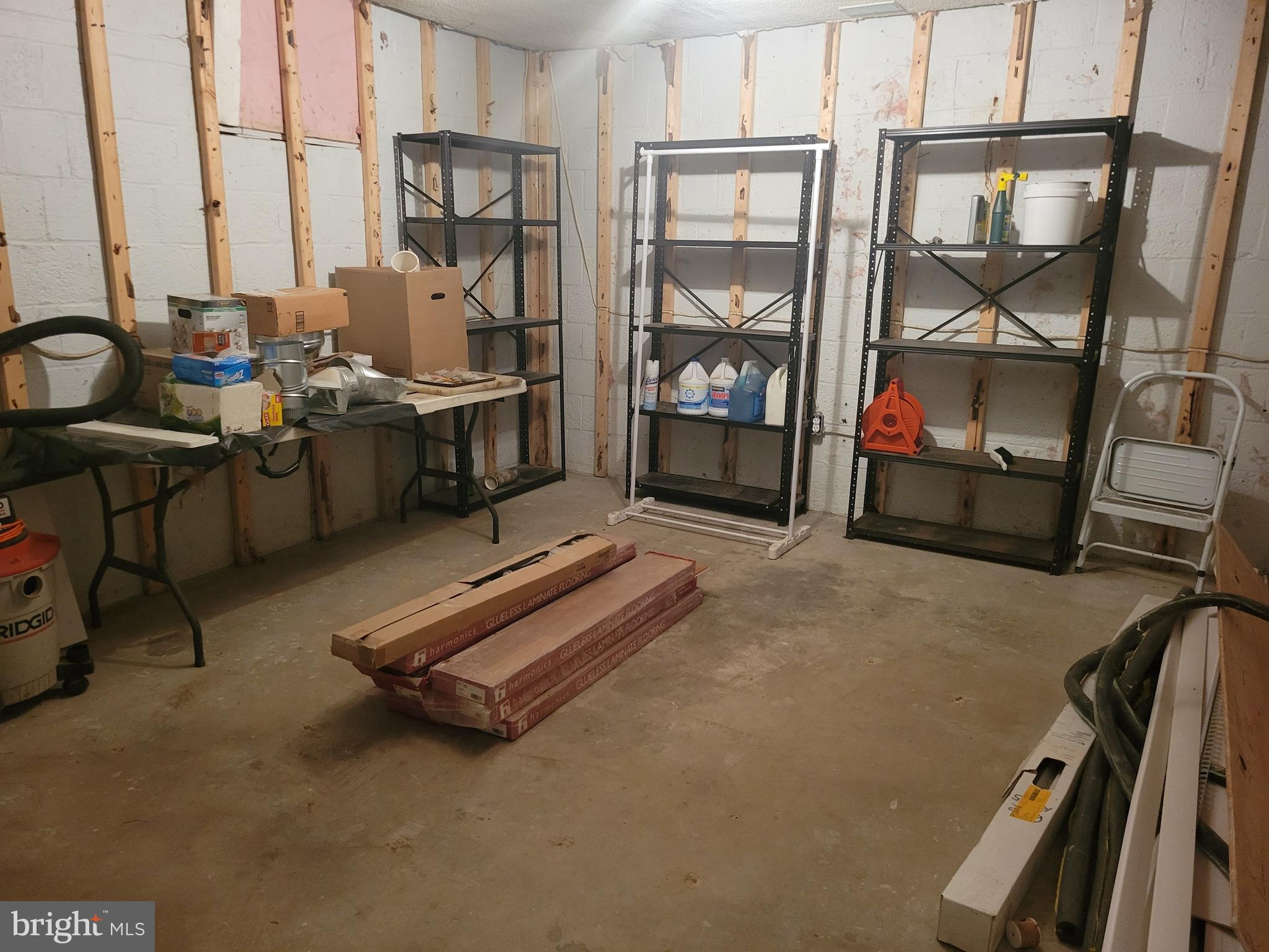 EAST FALLS CHURCH - Residential Lease