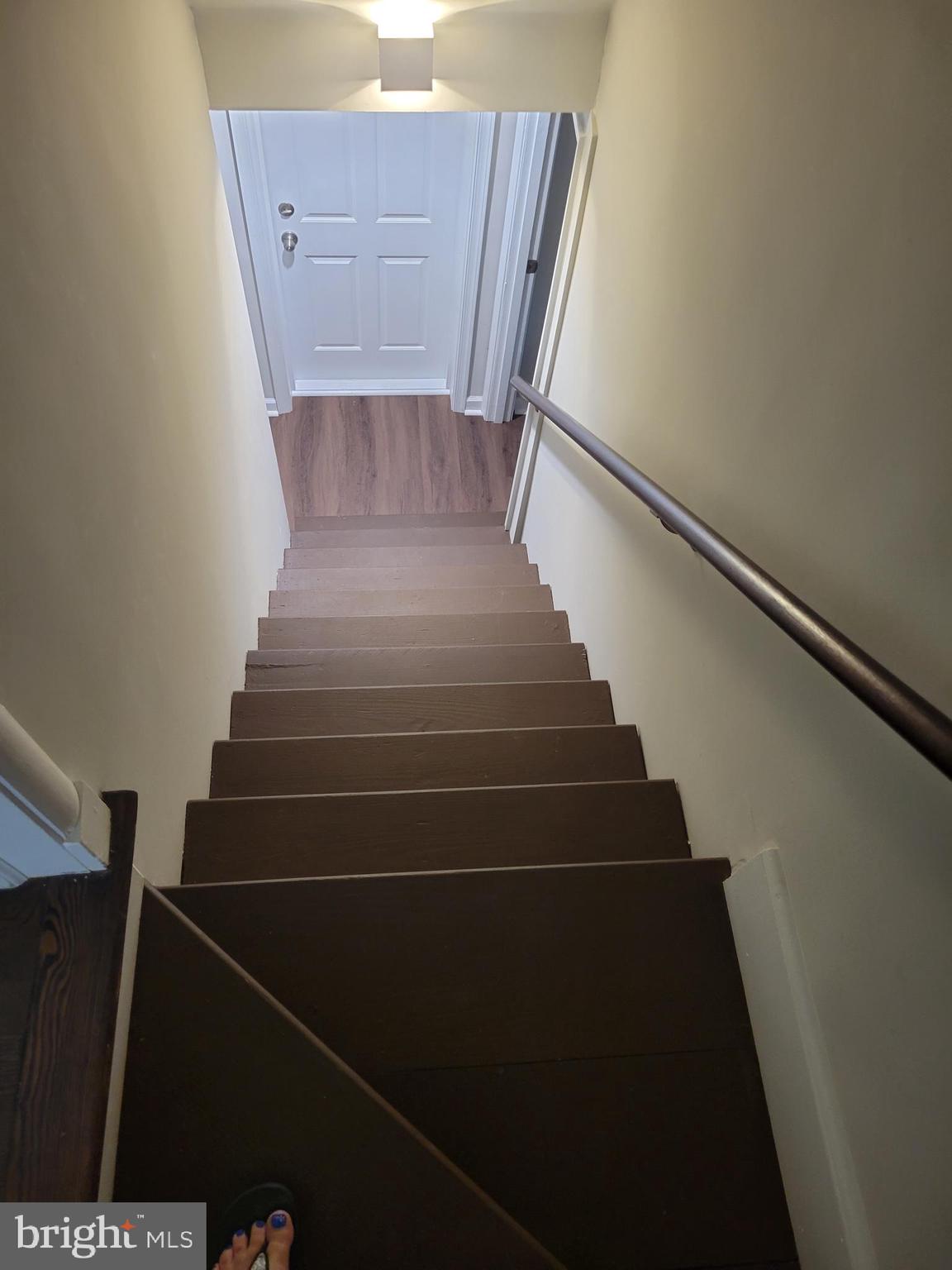 EAST FALLS CHURCH - Residential Lease