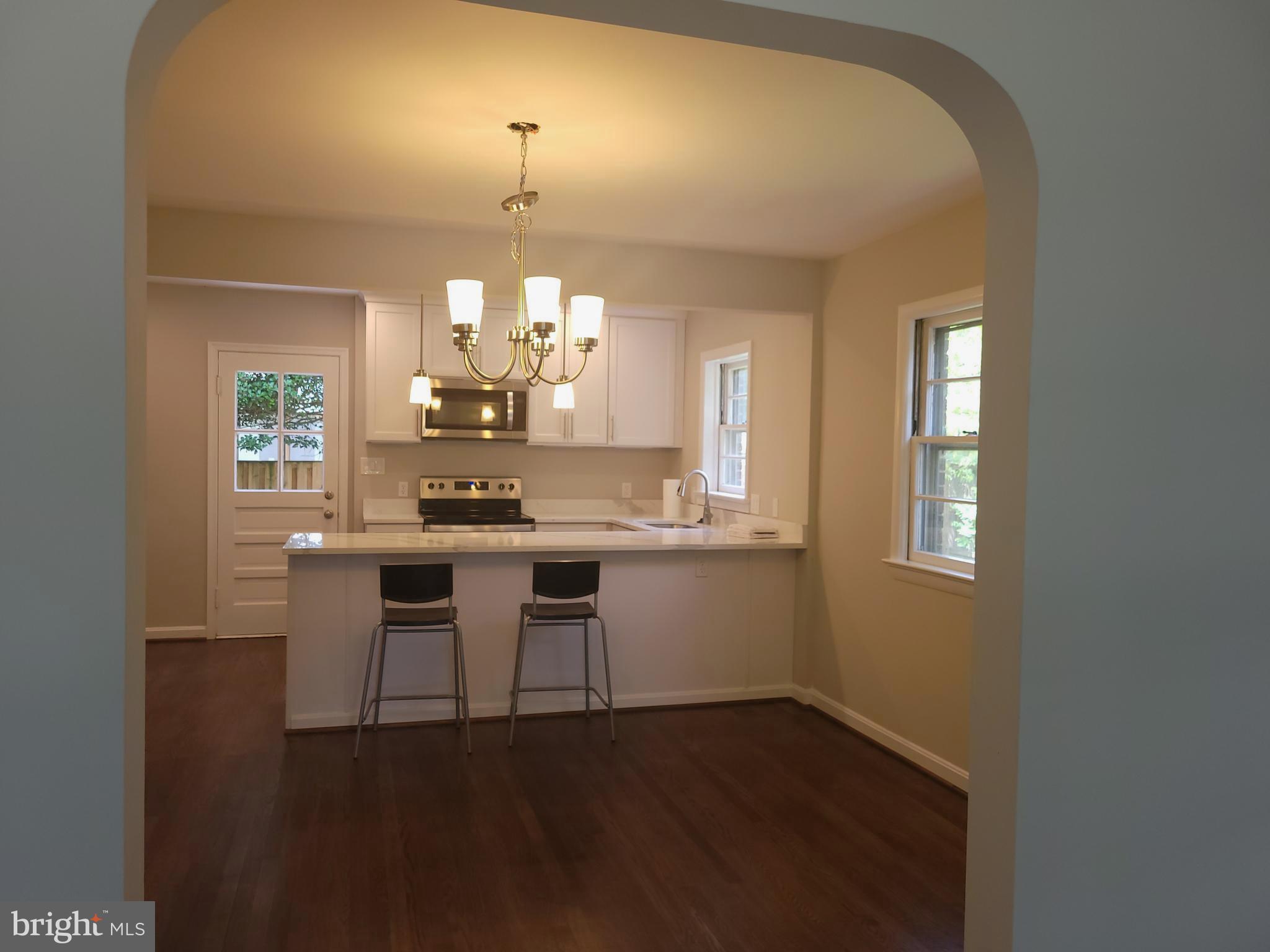 EAST FALLS CHURCH - Residential Lease