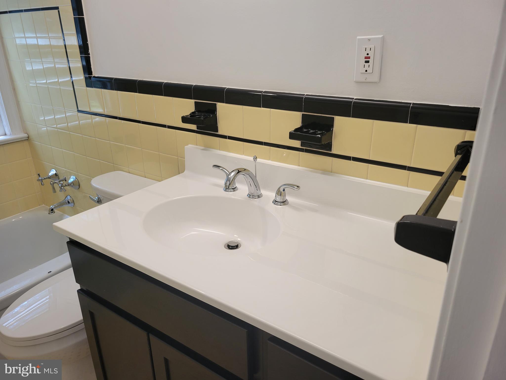 EAST FALLS CHURCH - Residential Lease