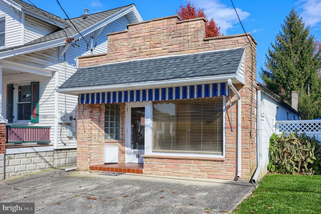 Photo of 3335 S Penn Street, Manheim, PA 17545 (MLS # PALA2043754)