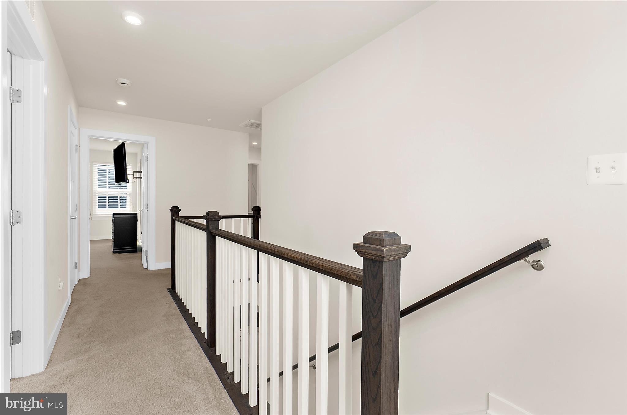 PERRY'S RETREAT - Residential