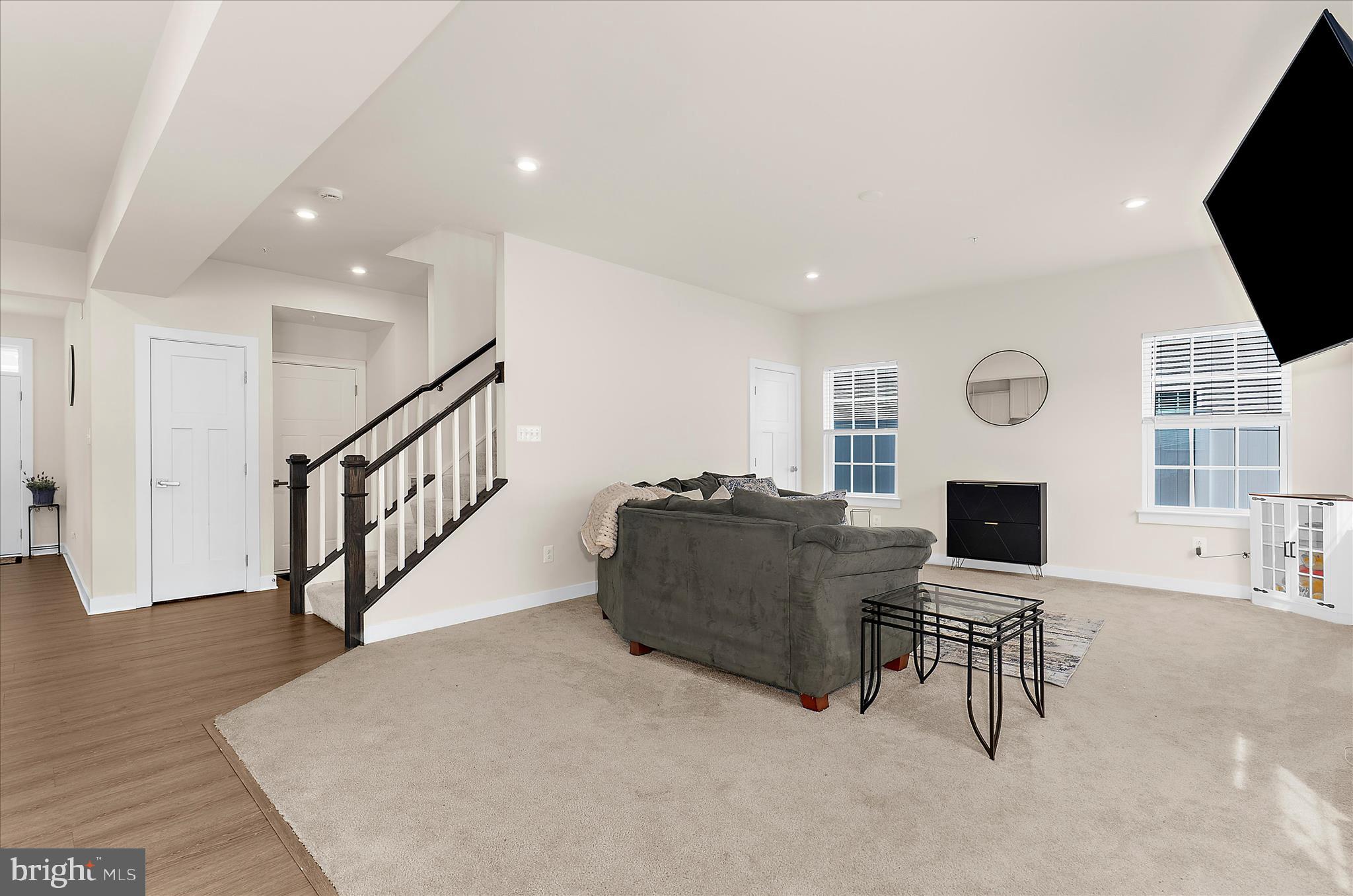 PERRY'S RETREAT - Residential