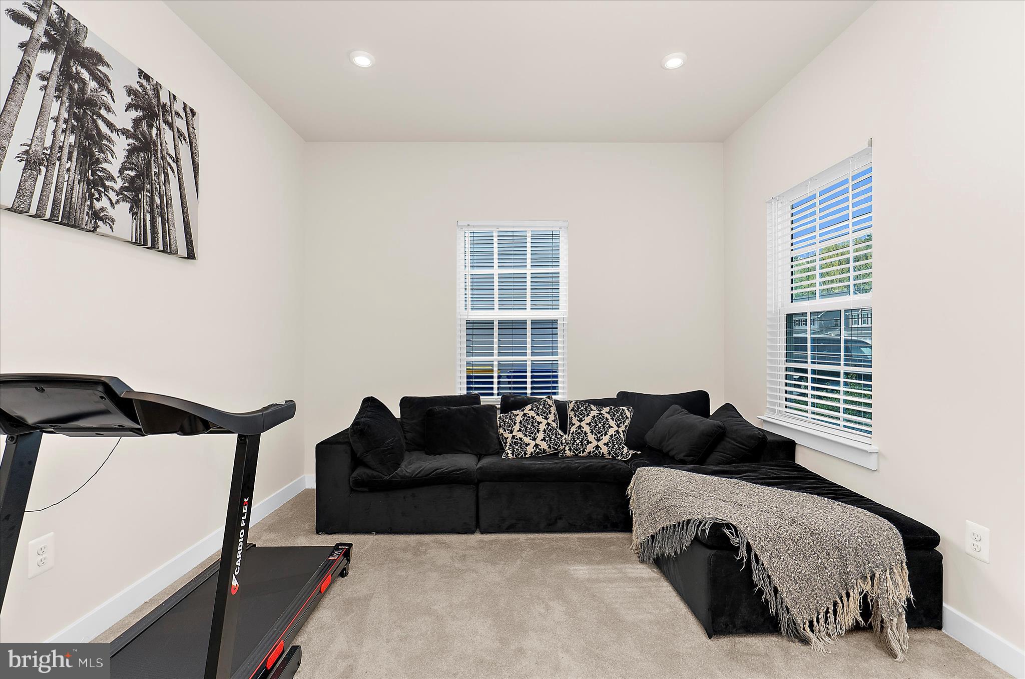 PERRY'S RETREAT - Residential