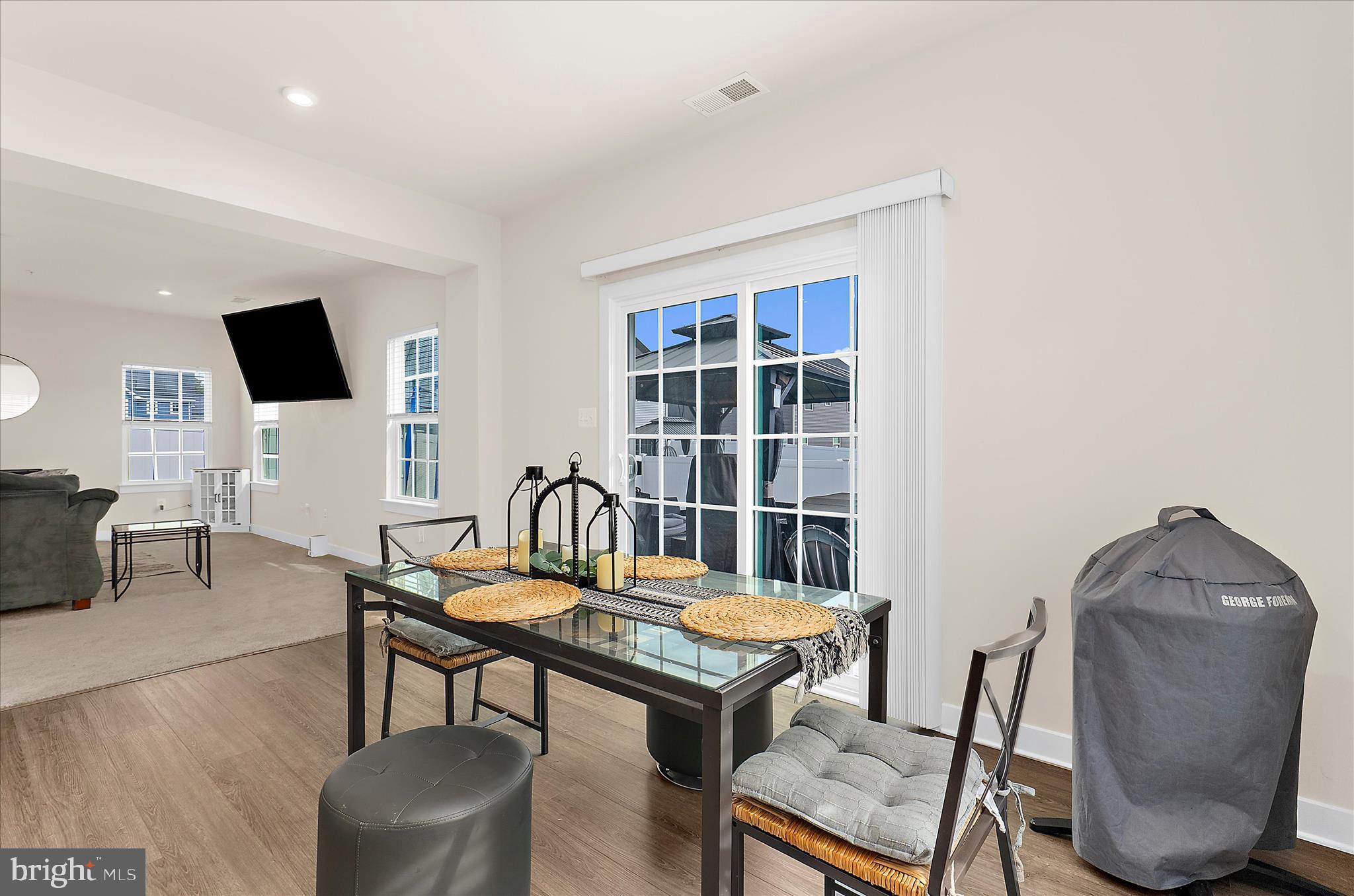 PERRY'S RETREAT - Residential