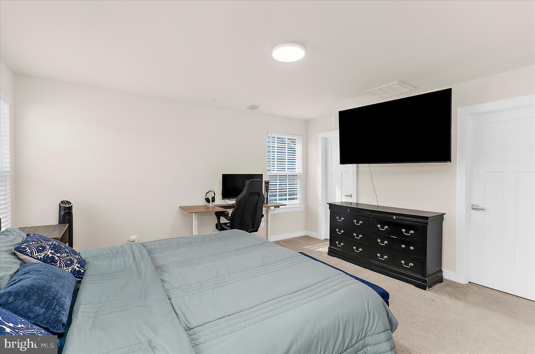 PERRY'S RETREAT - Residential