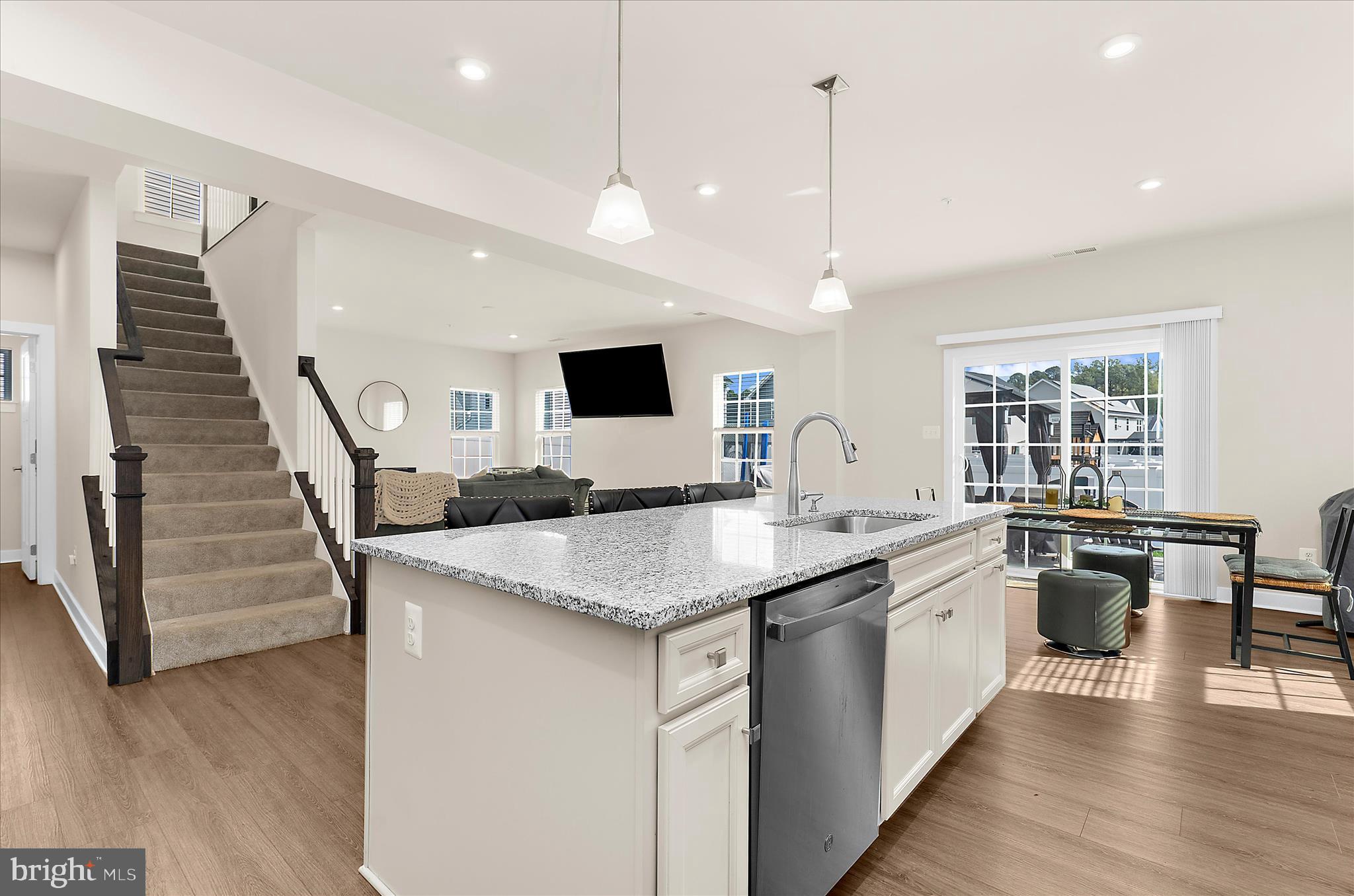 PERRY'S RETREAT - Residential