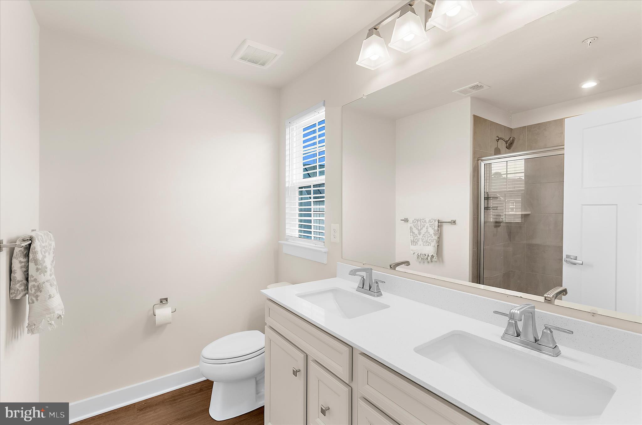 PERRY'S RETREAT - Residential