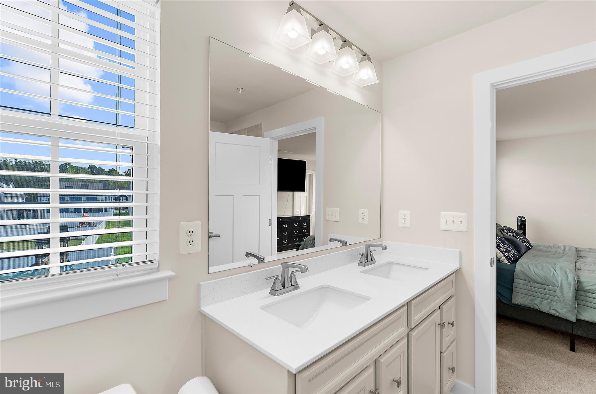 PERRY'S RETREAT - Residential