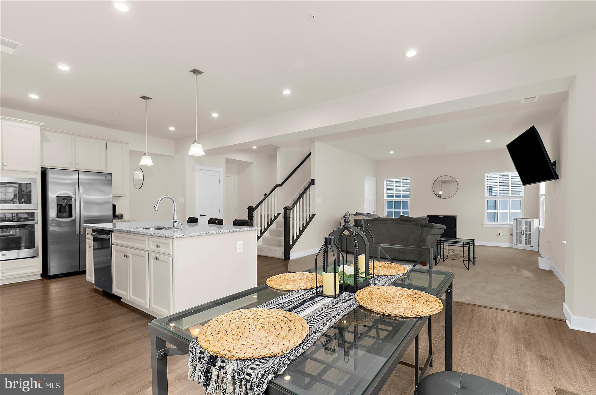 PERRY'S RETREAT - Residential