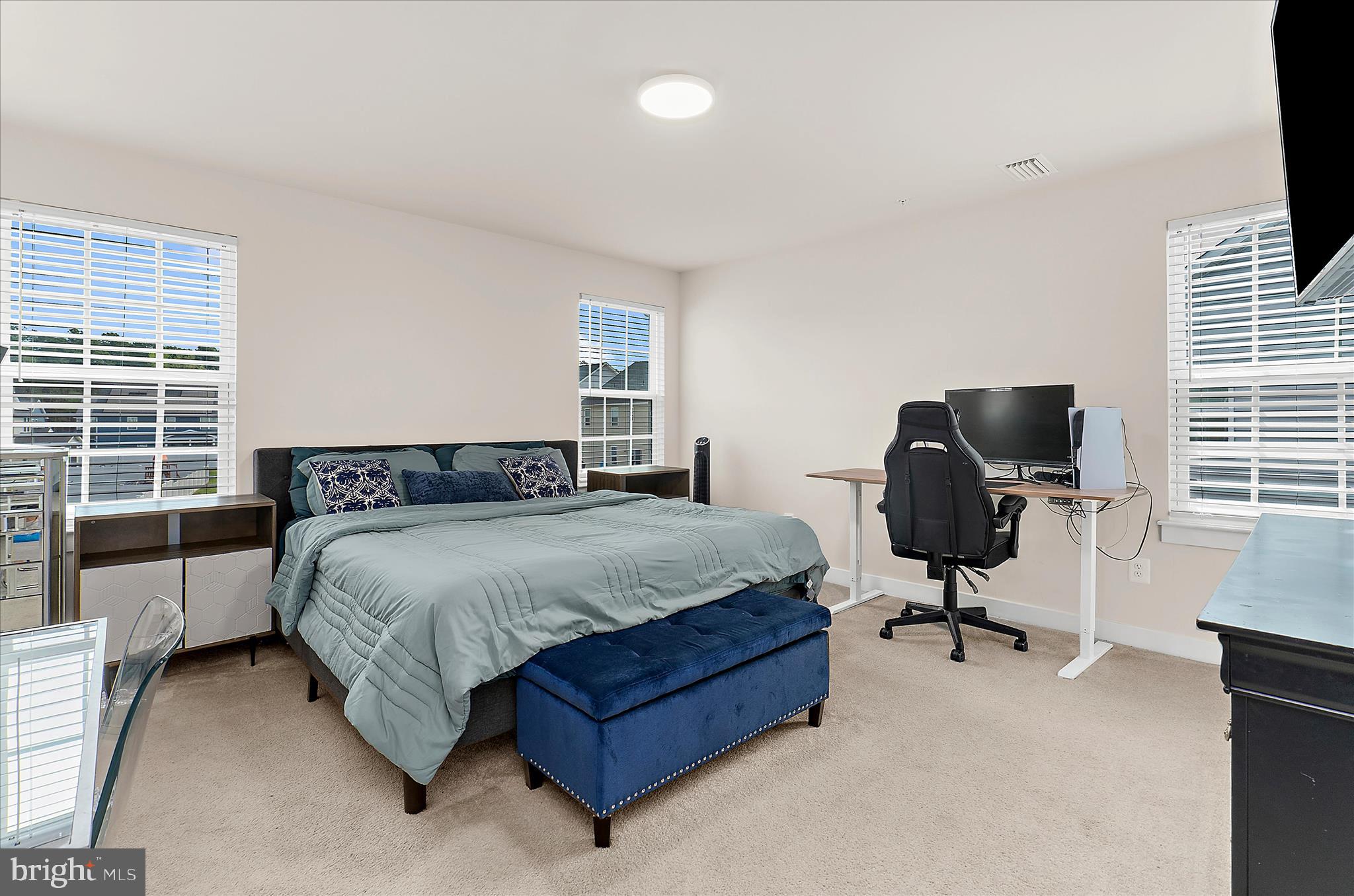 PERRY'S RETREAT - Residential