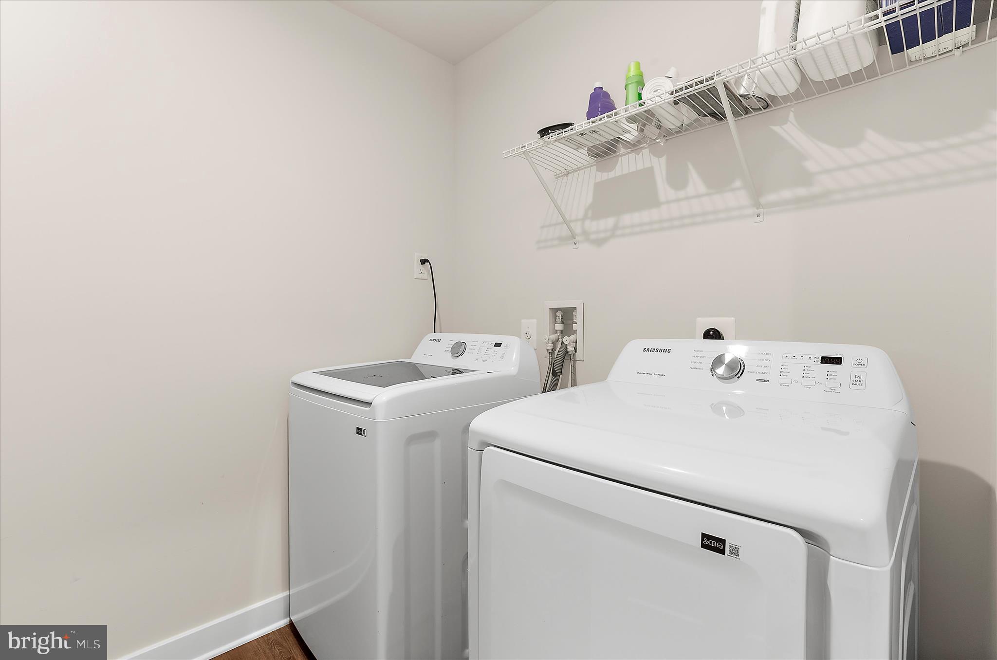 PERRY'S RETREAT - Residential