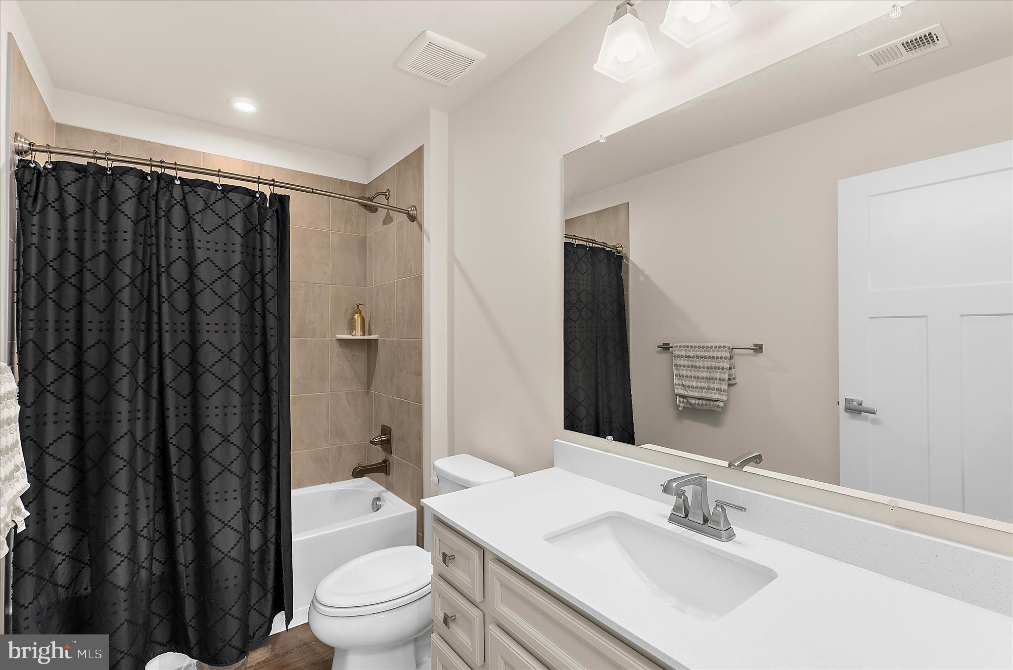 PERRY'S RETREAT - Residential