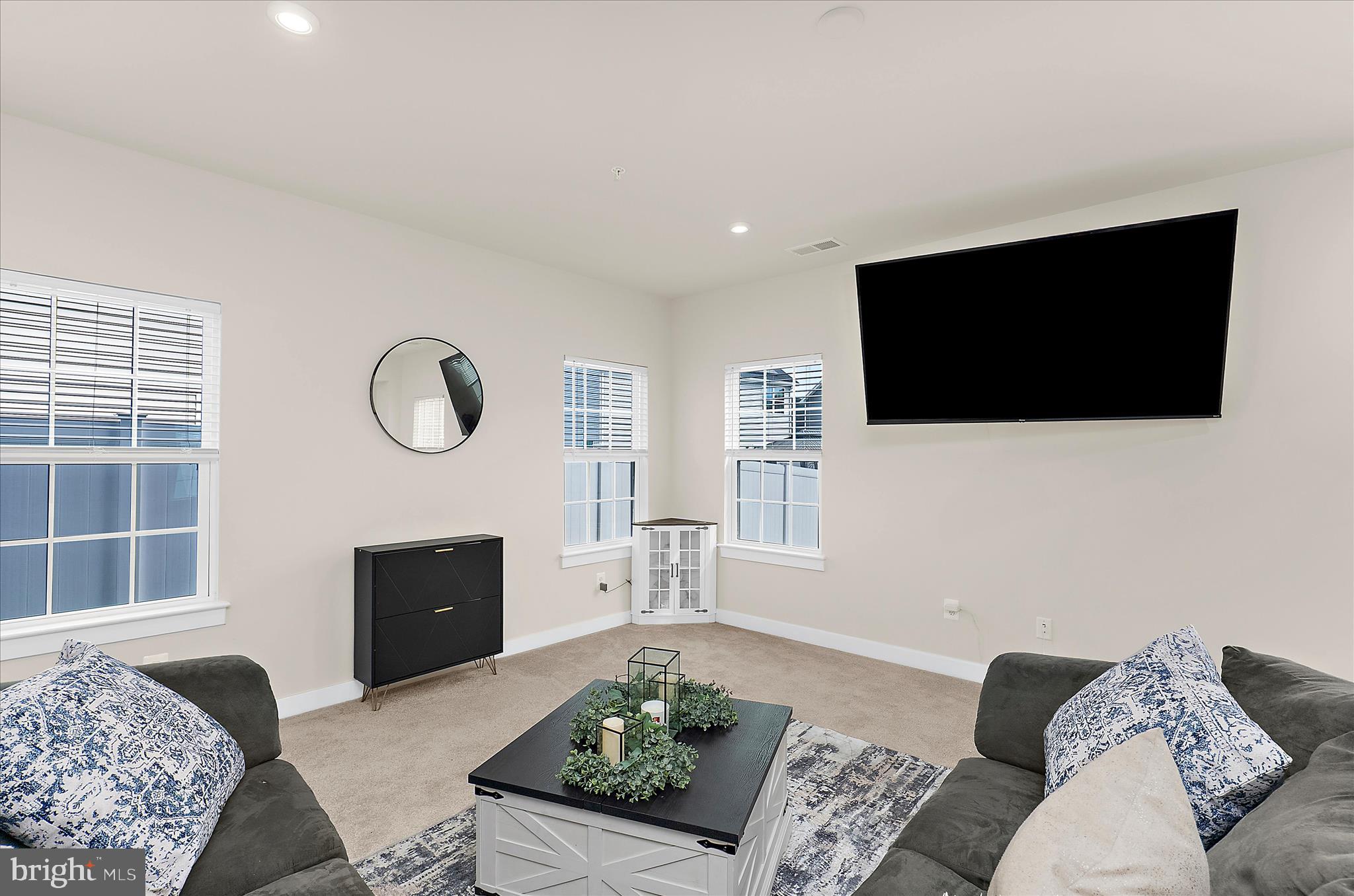 PERRY'S RETREAT - Residential