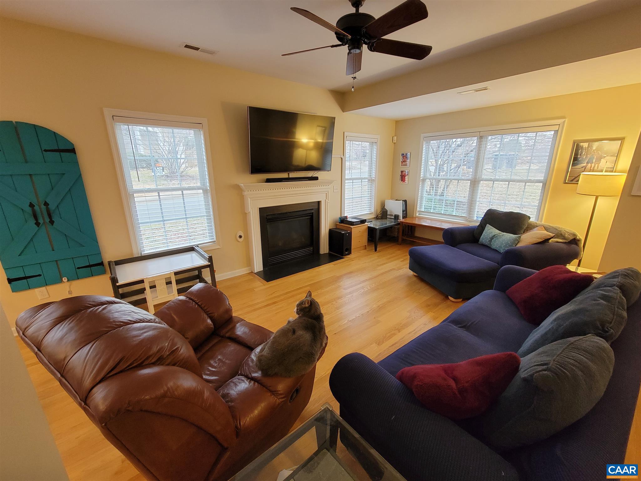 BURNET COMMONS - Residential Lease