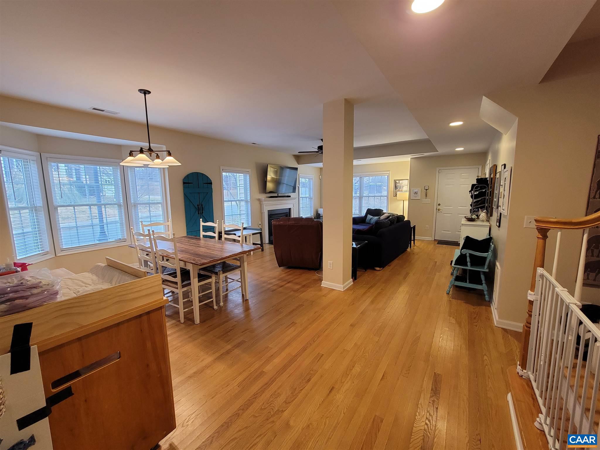 BURNET COMMONS - Residential Lease