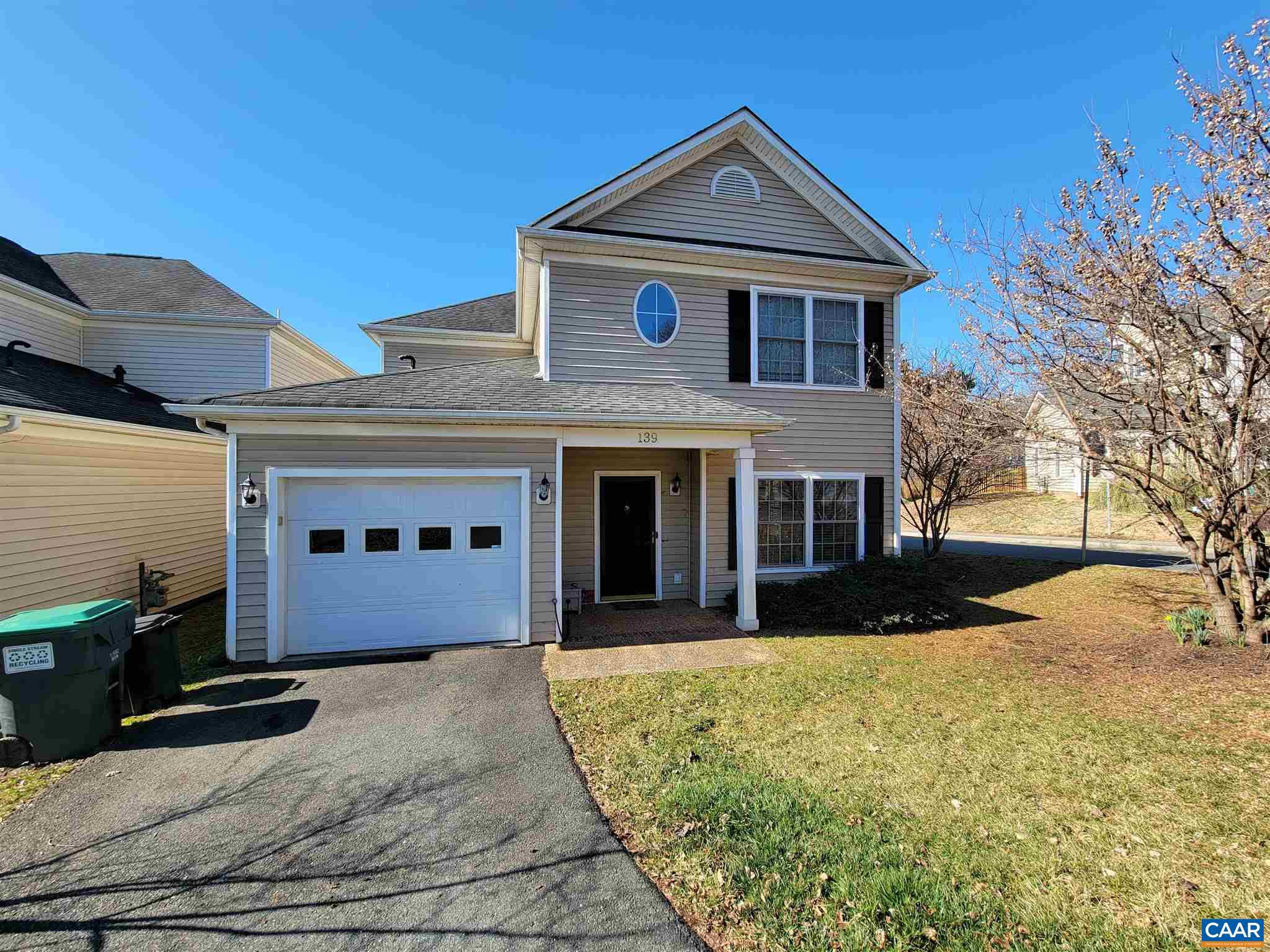 BURNET COMMONS - Residential Lease